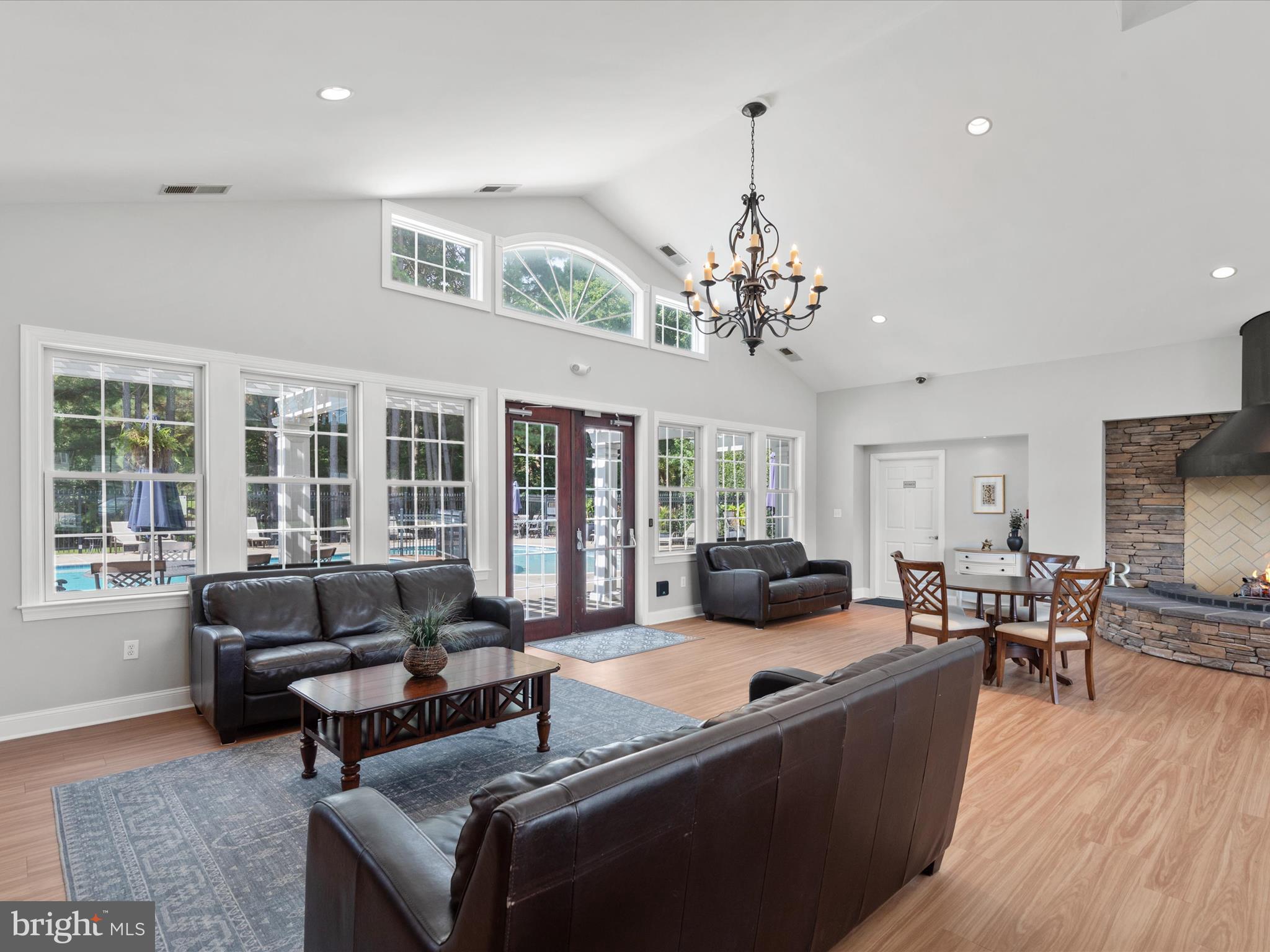 ROWENS MILL - Residential