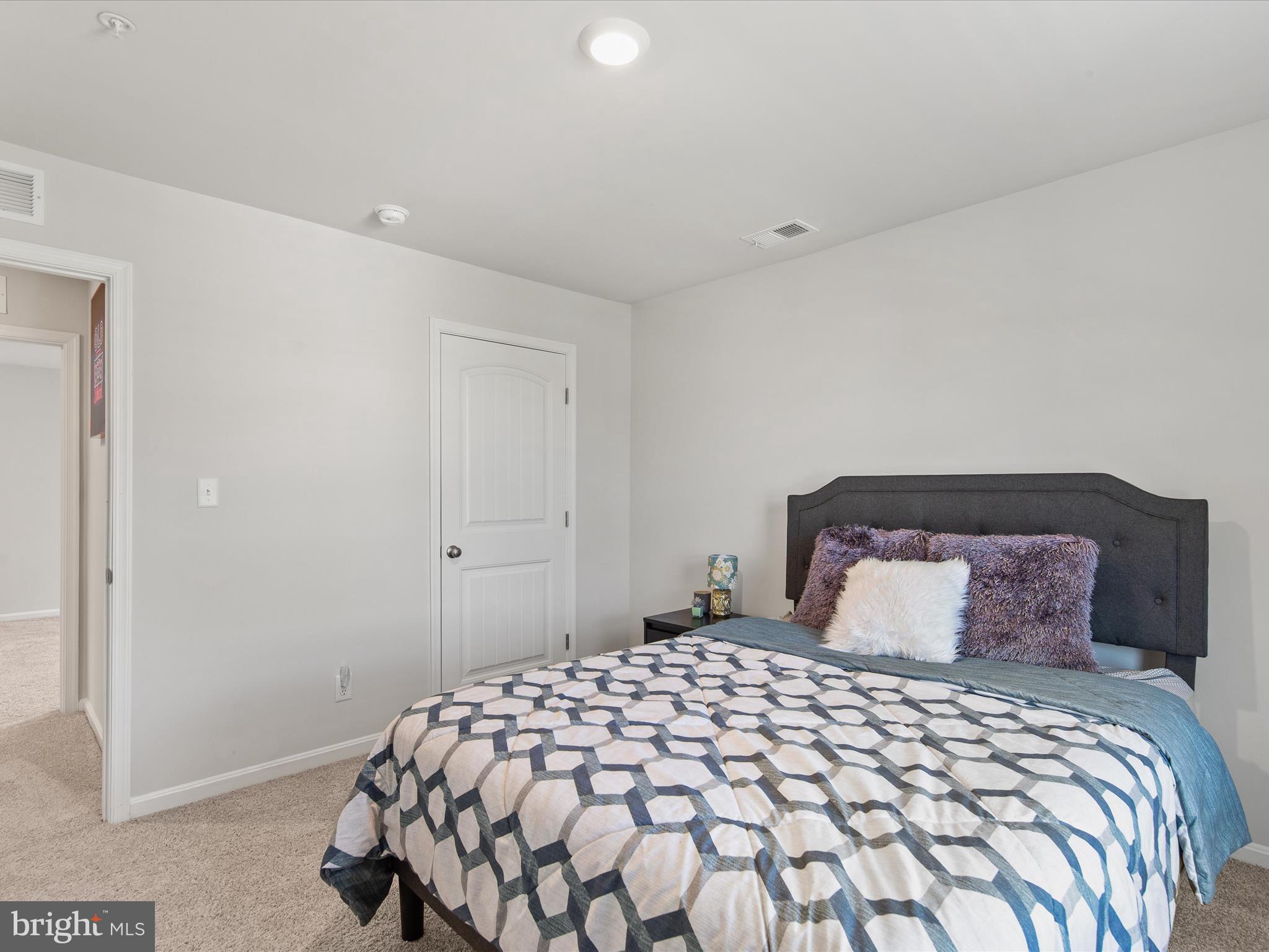 ROWENS MILL - Residential