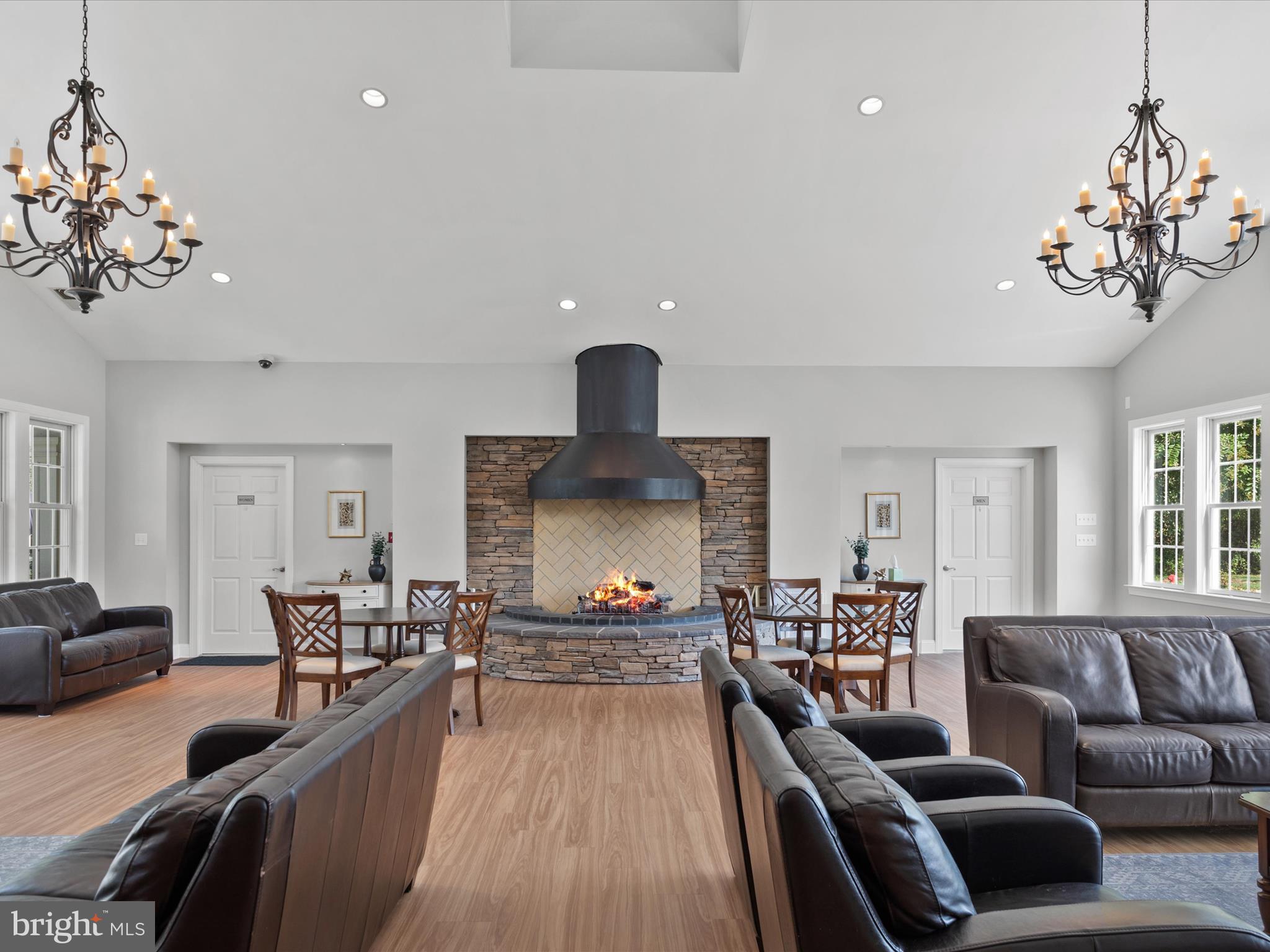 ROWENS MILL - Residential