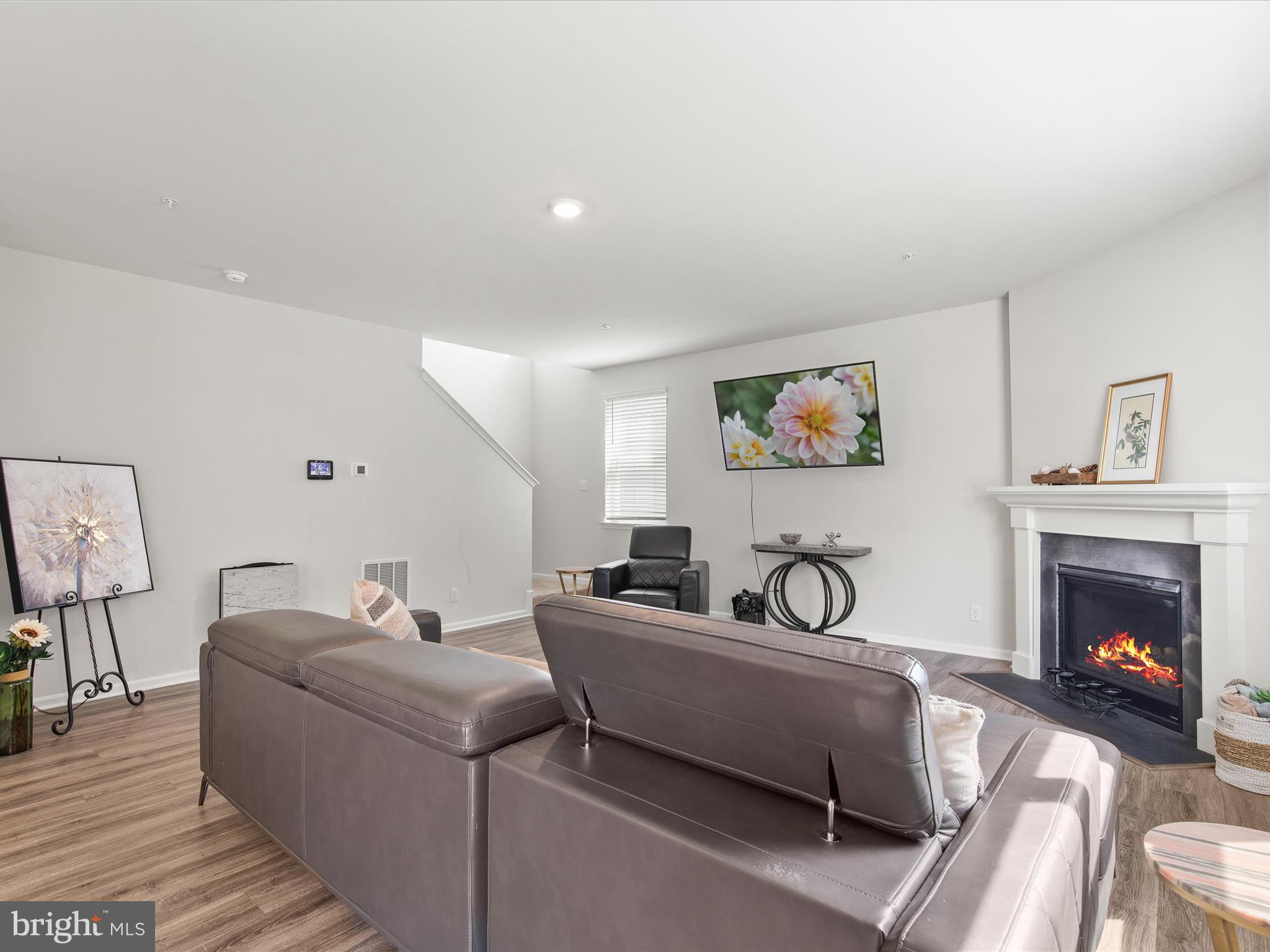 ROWENS MILL - Residential