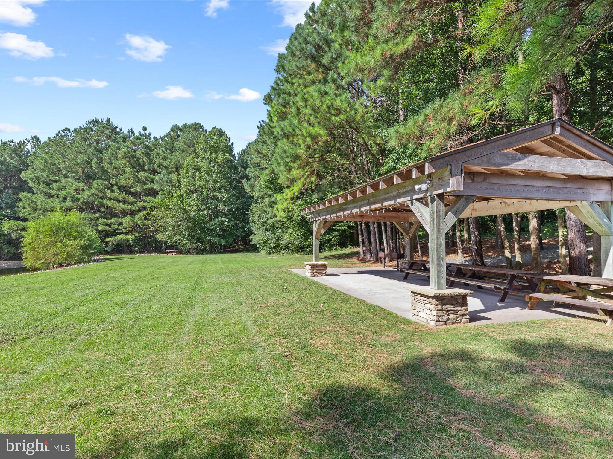 ROWENS MILL - Residential