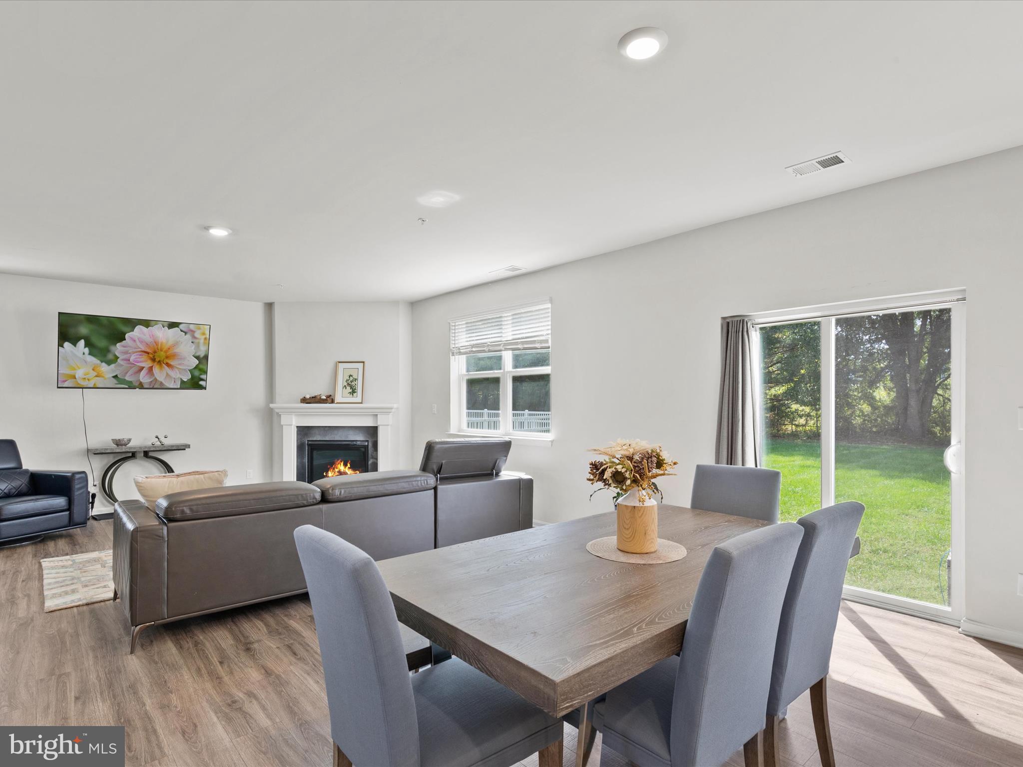 ROWENS MILL - Residential