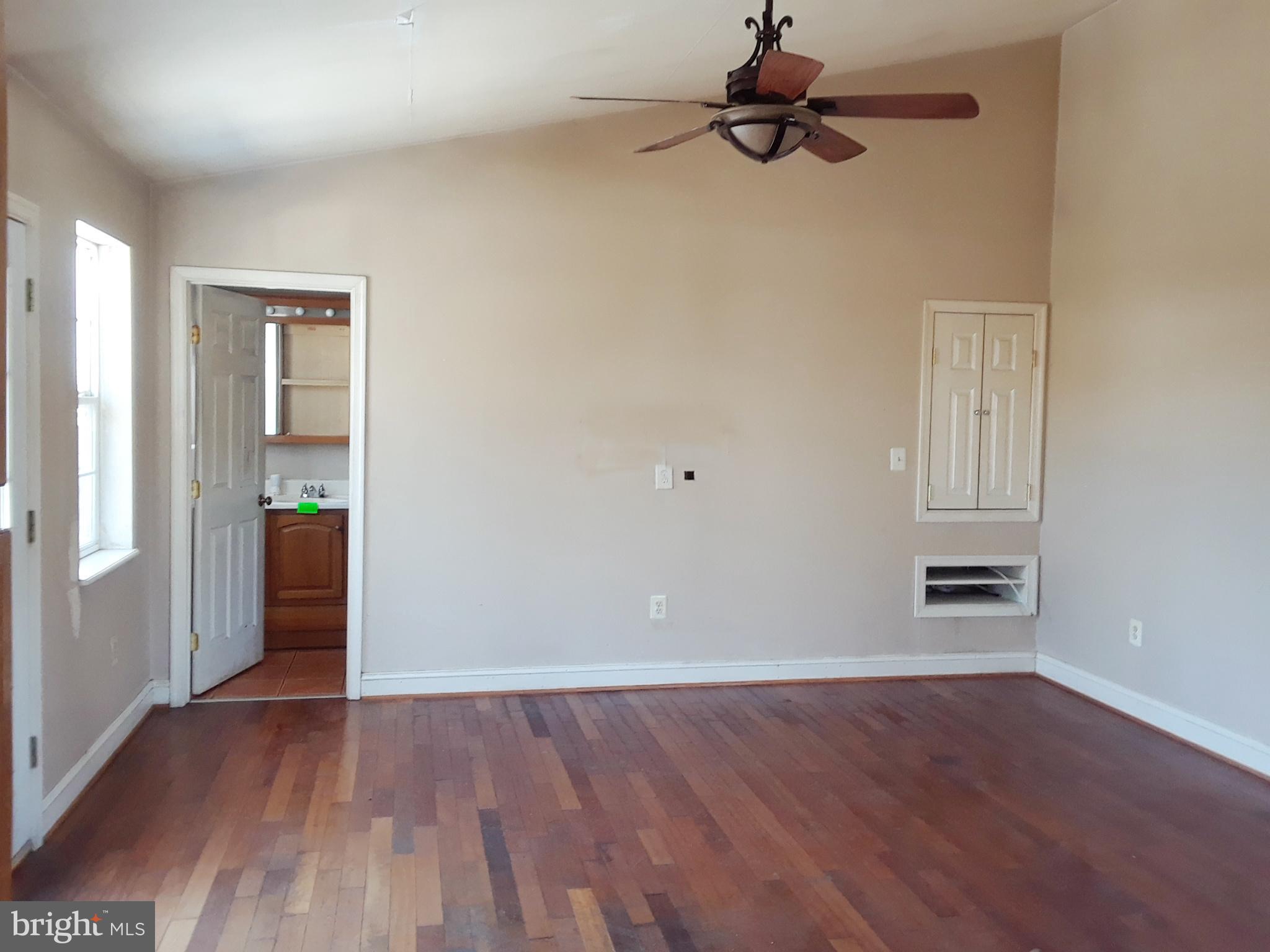 BALTIMORE HIGHLANDS - Residential