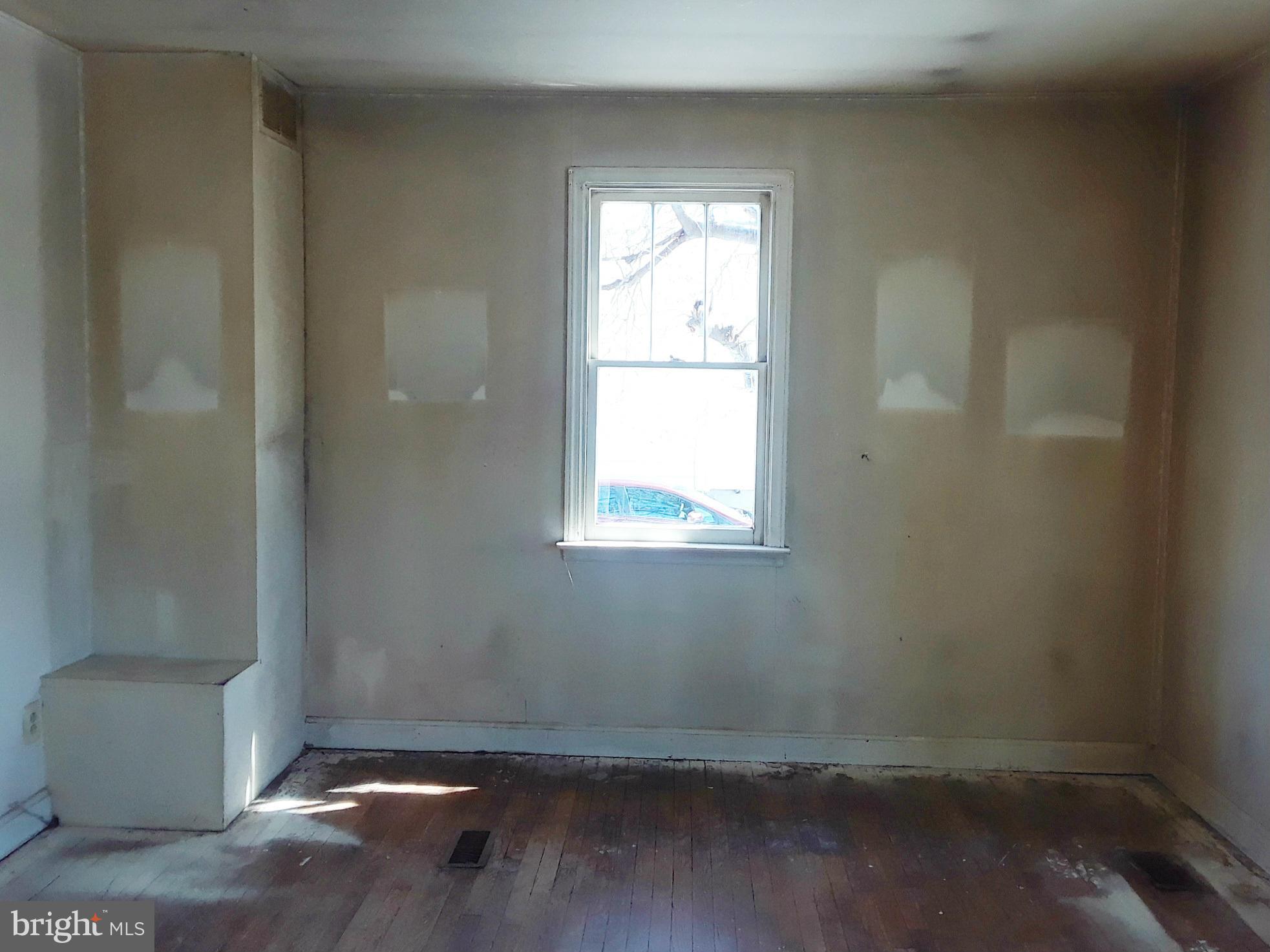 BALTIMORE HIGHLANDS - Residential