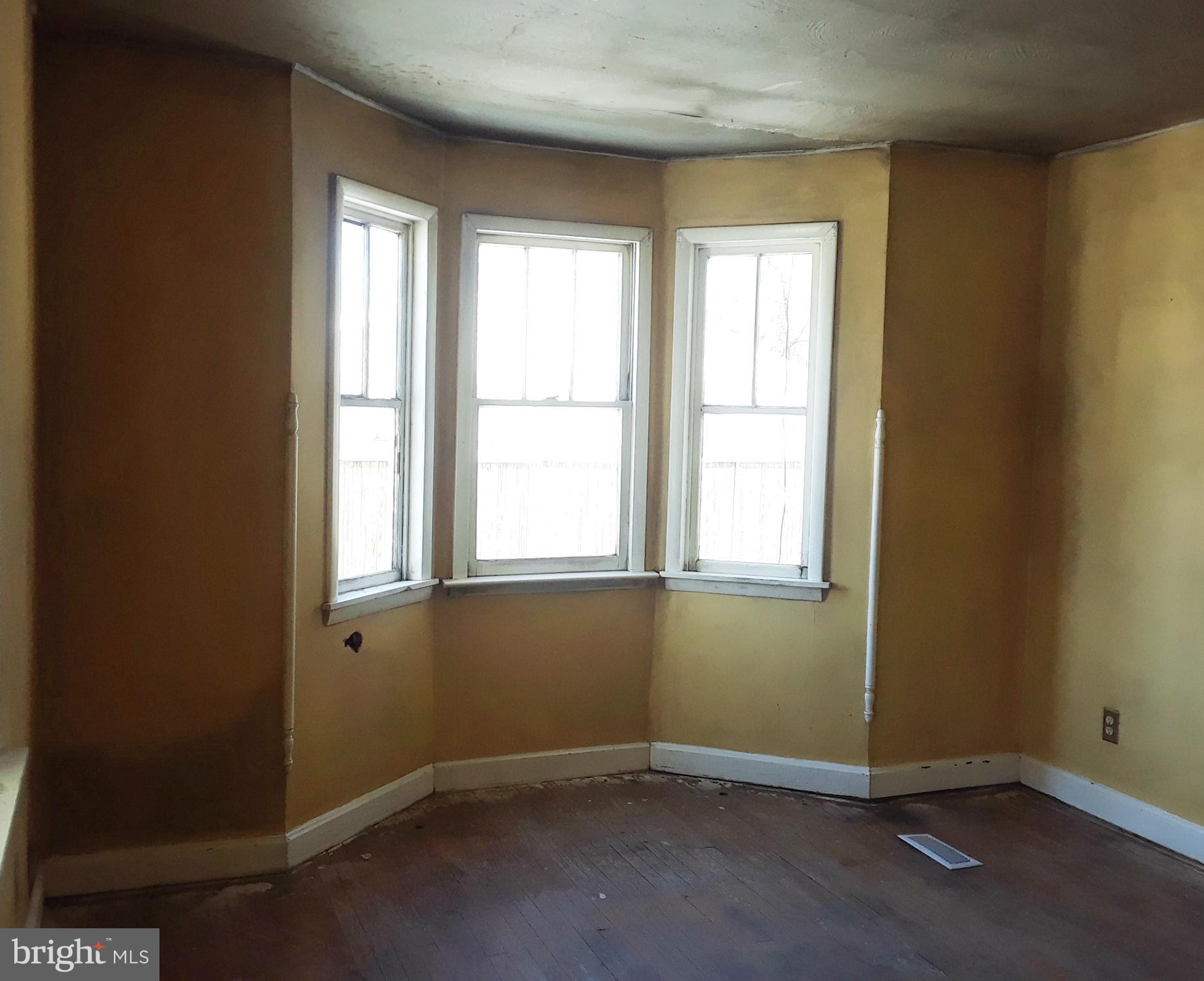 BALTIMORE HIGHLANDS - Residential