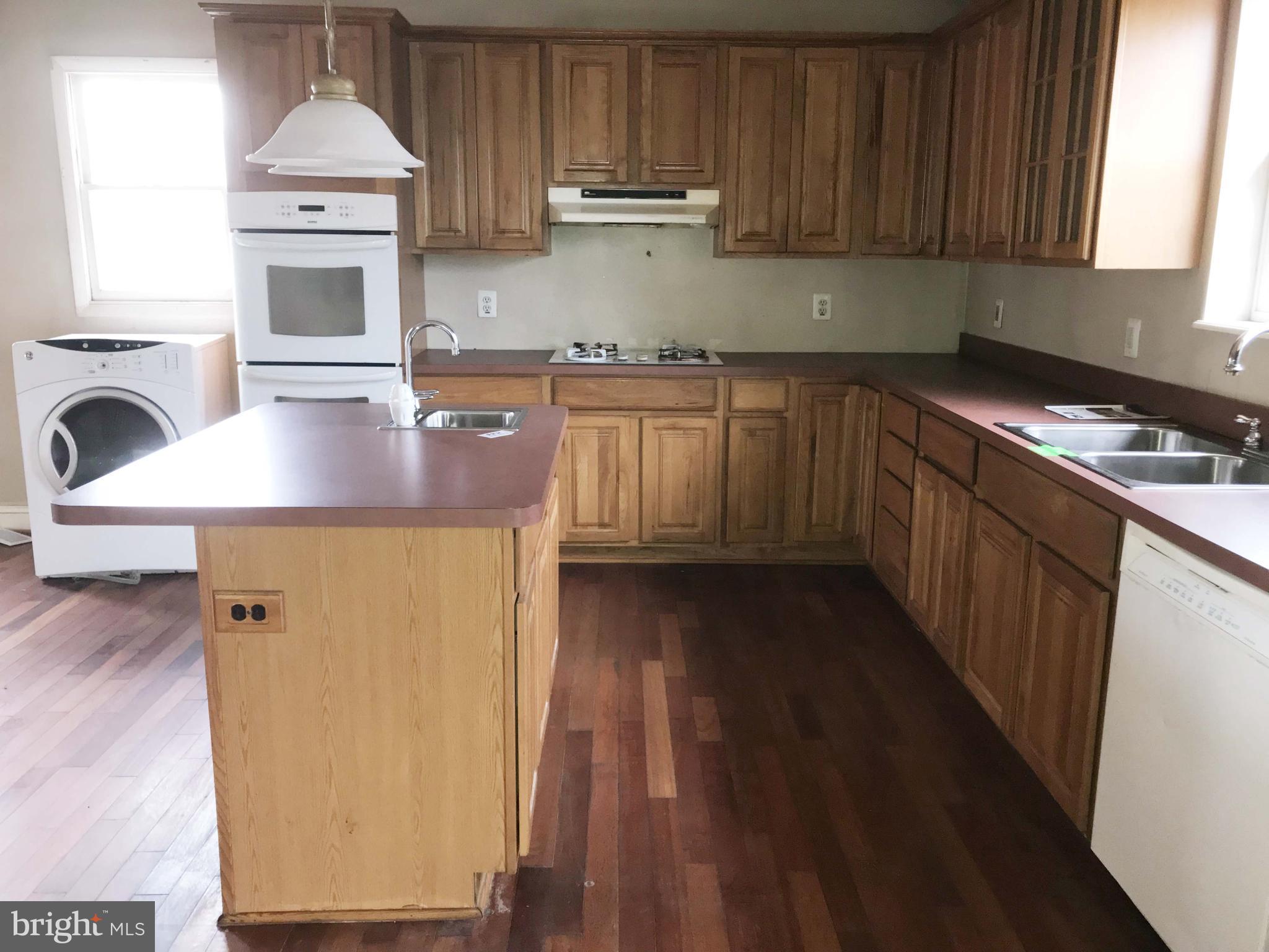 BALTIMORE HIGHLANDS - Residential