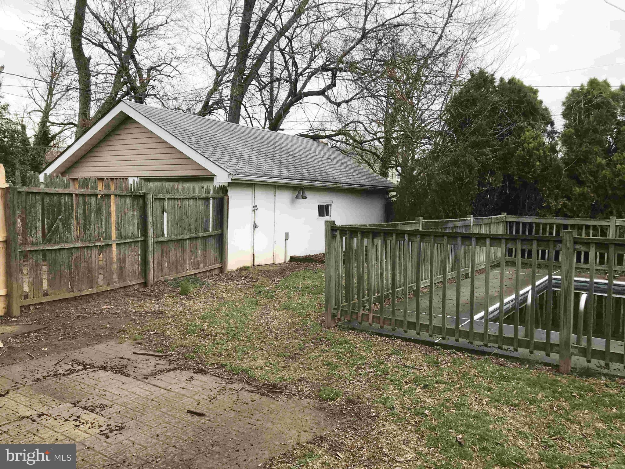 BALTIMORE HIGHLANDS - Residential