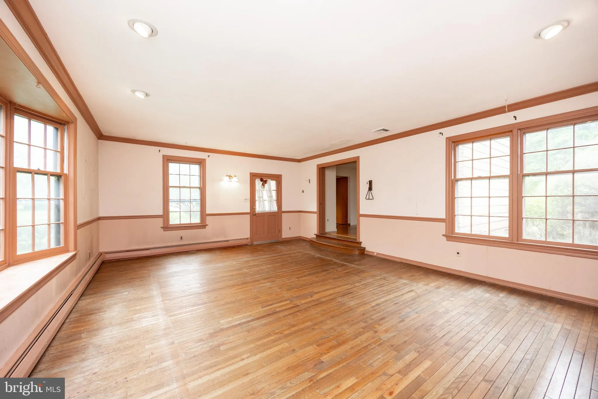 Collegeville, Pennsylvania 19426, United States, 4 Bedrooms Bedrooms, ,2 BathroomsBathrooms,Residential,Pending,132347