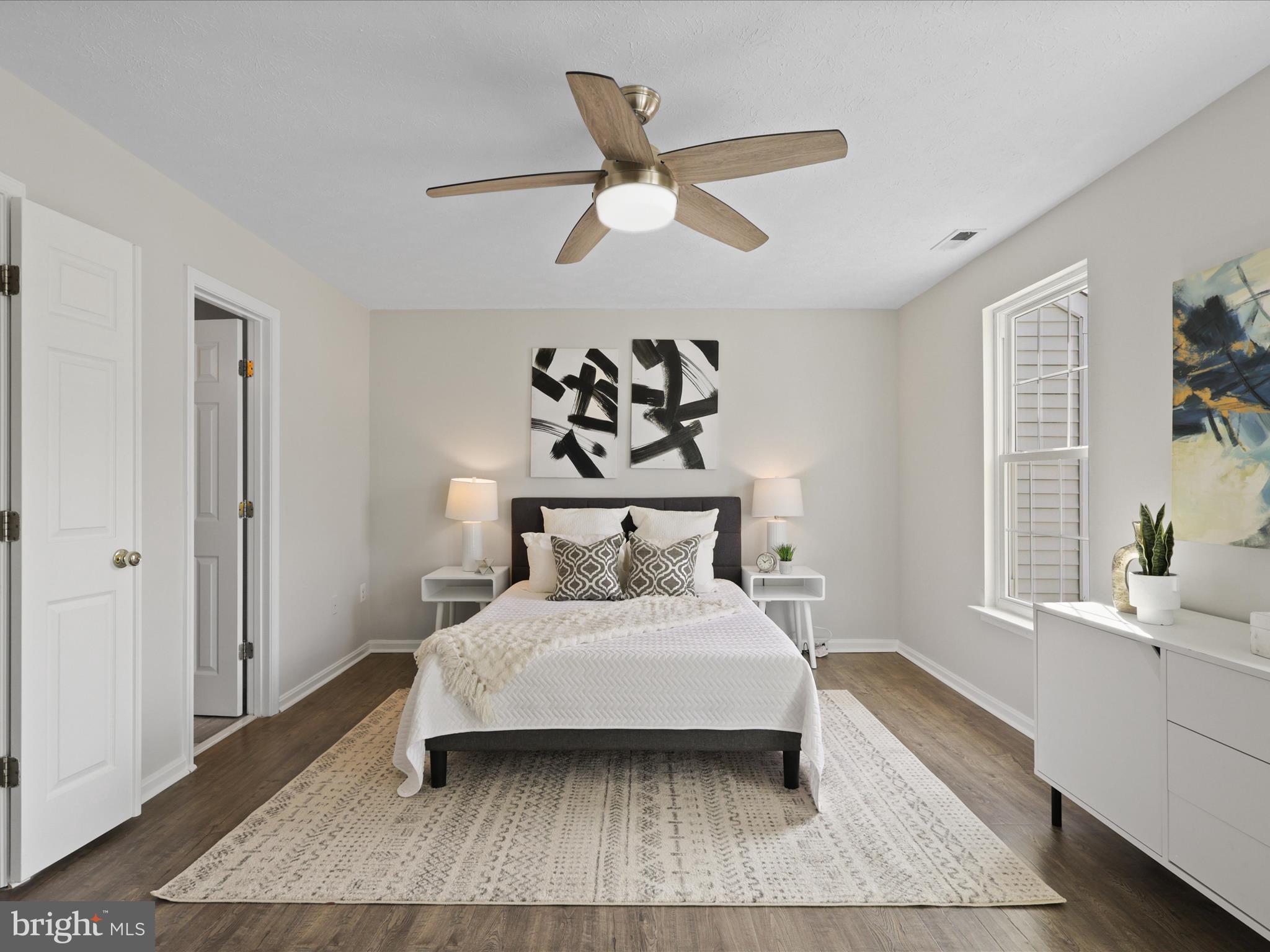 FAIRVIEW SQUARE - Residential