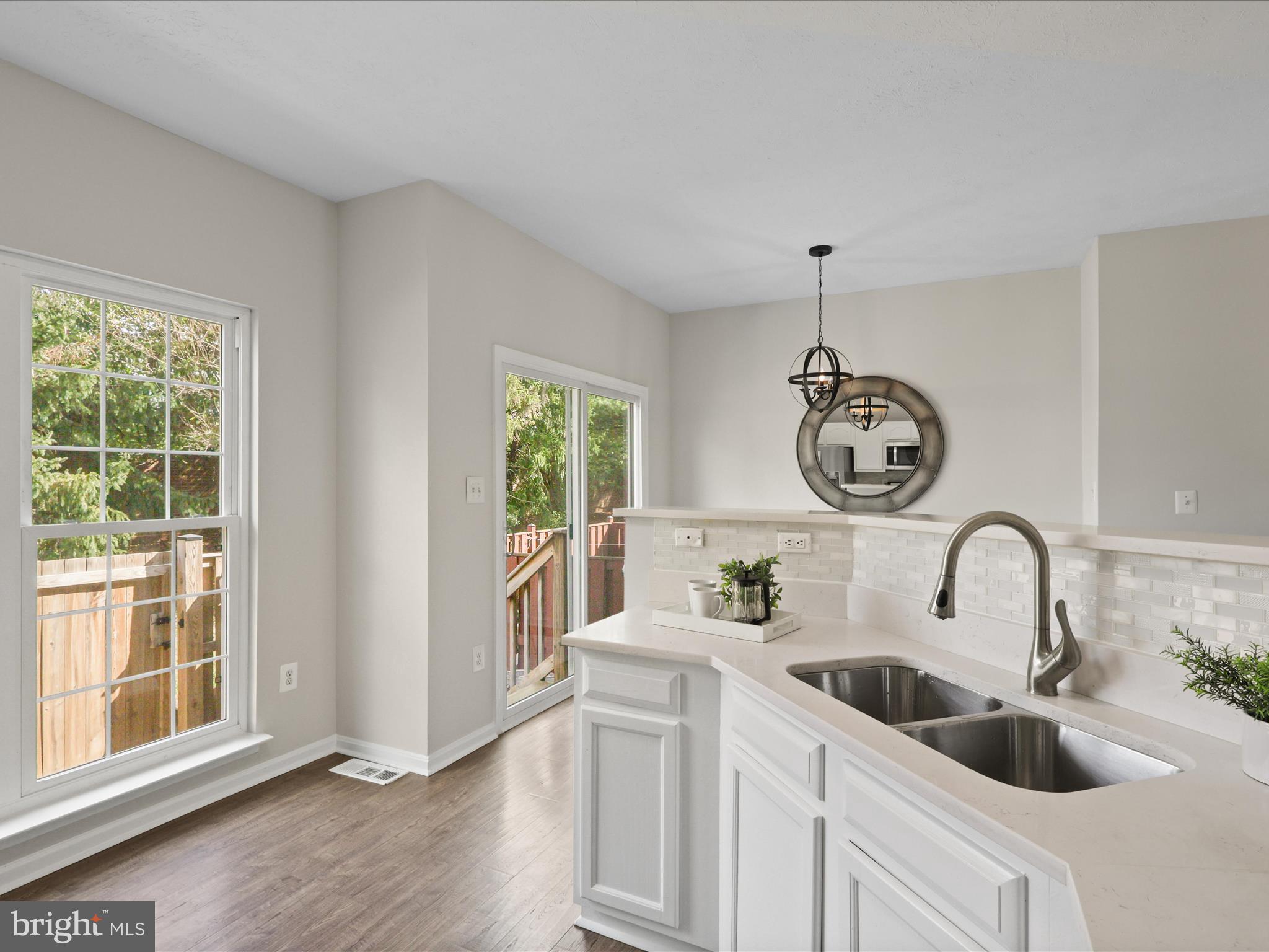 FAIRVIEW SQUARE - Residential