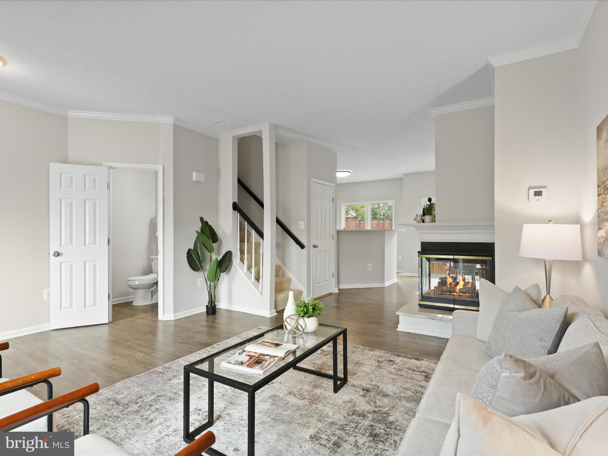 FAIRVIEW SQUARE - Residential