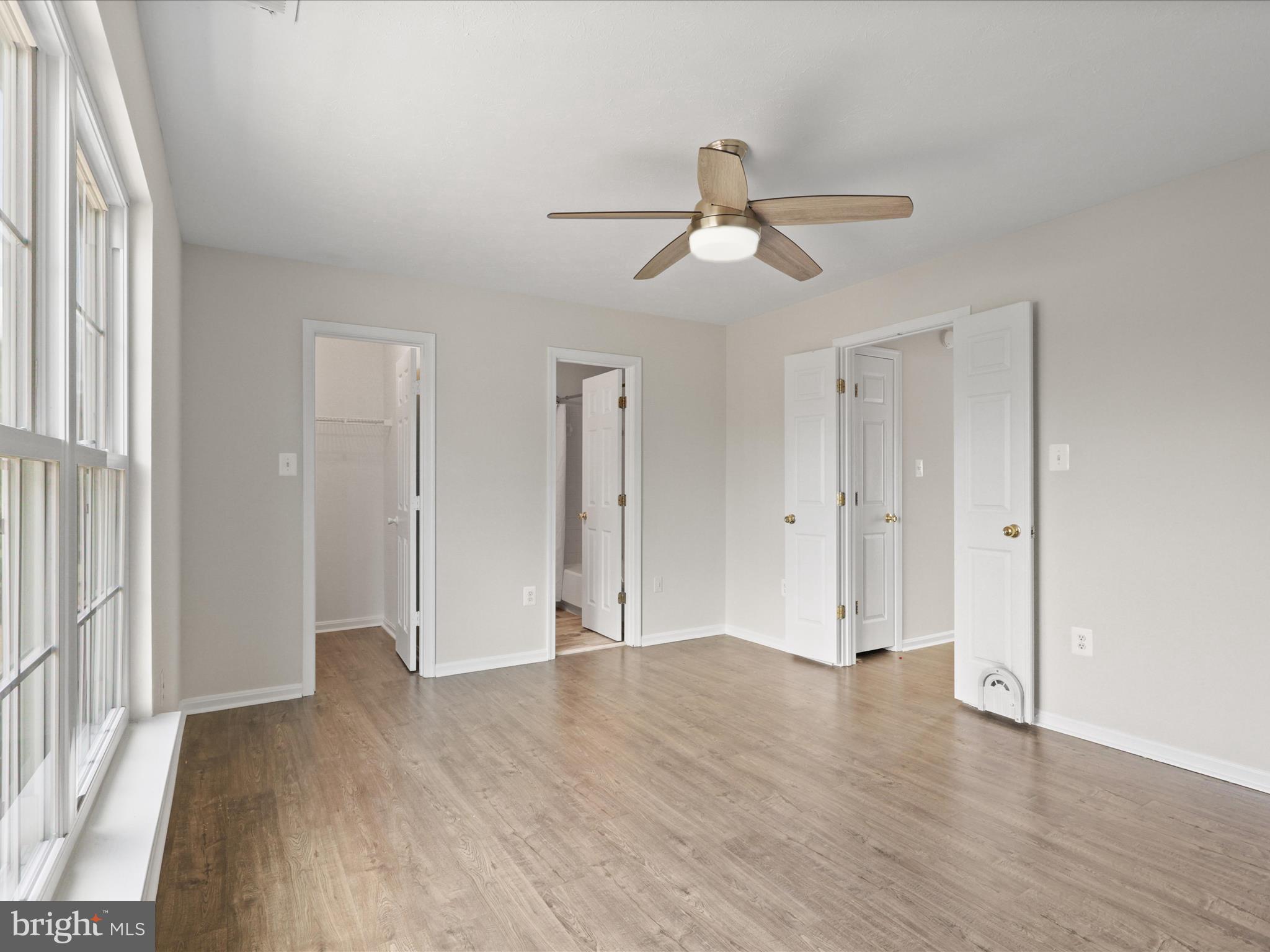 FAIRVIEW SQUARE - Residential