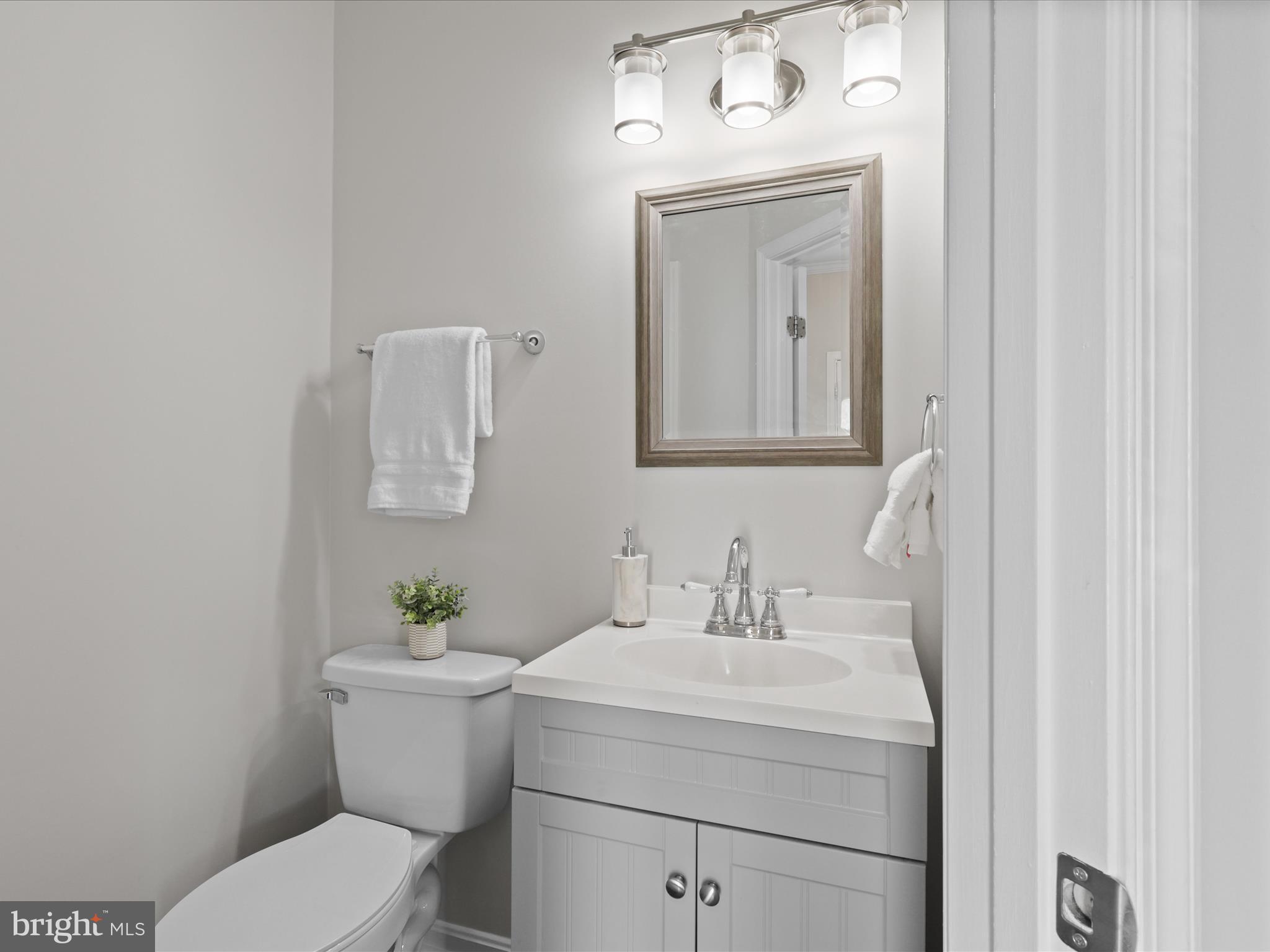 FAIRVIEW SQUARE - Residential