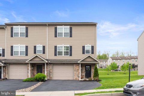 Townhouse For Sale - 773 S 82nd Street<br/> HARRISBURG, PA 17111