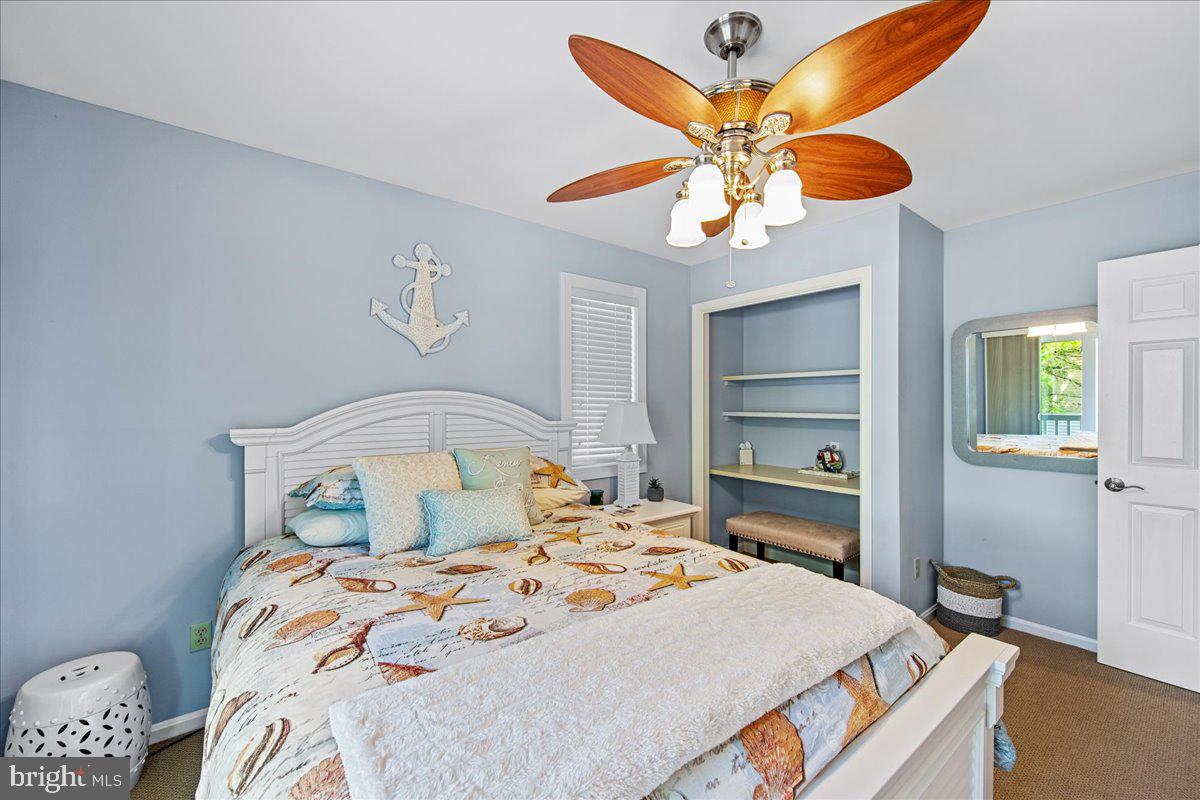 BREAKWATER BEACH - Residential