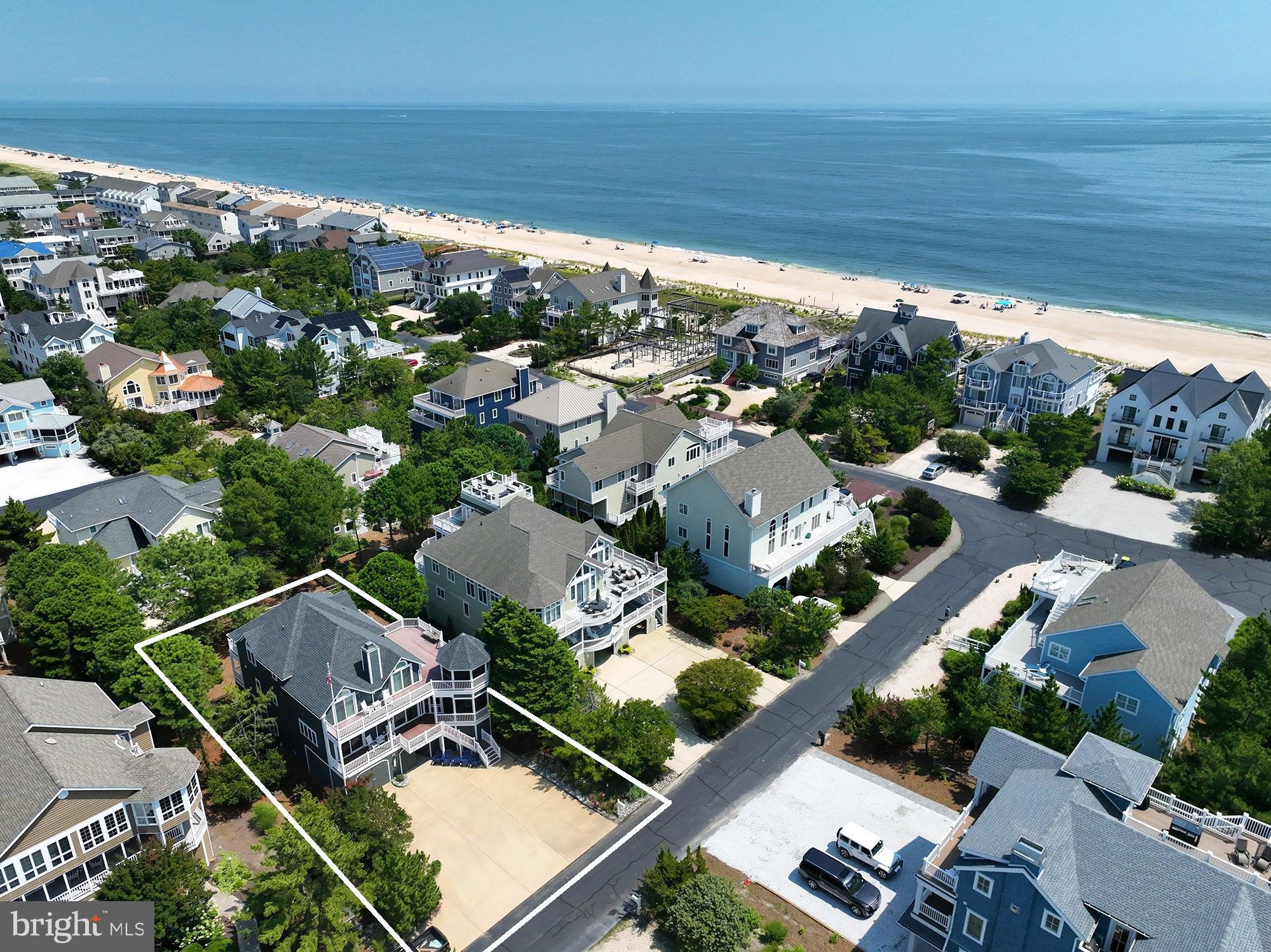 BREAKWATER BEACH - Residential