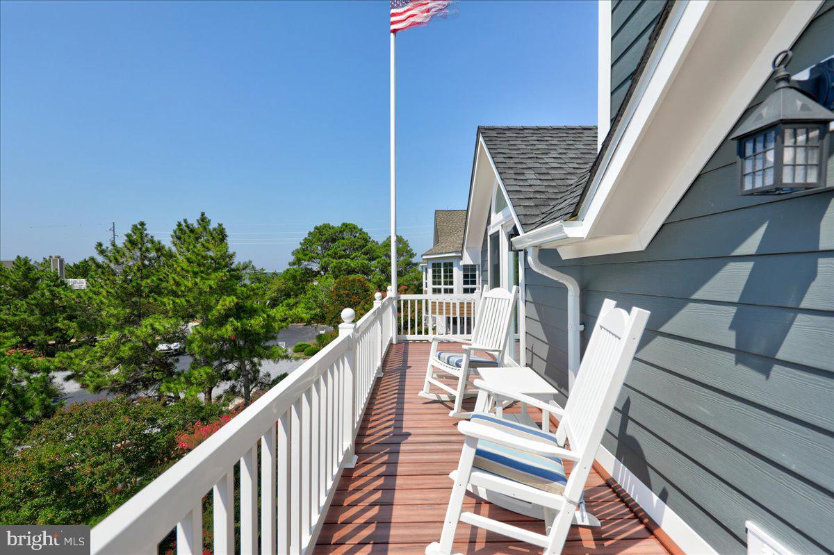 BREAKWATER BEACH - Residential