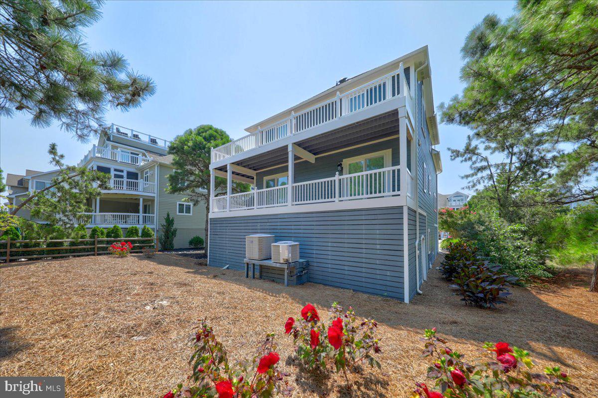 BREAKWATER BEACH - Residential