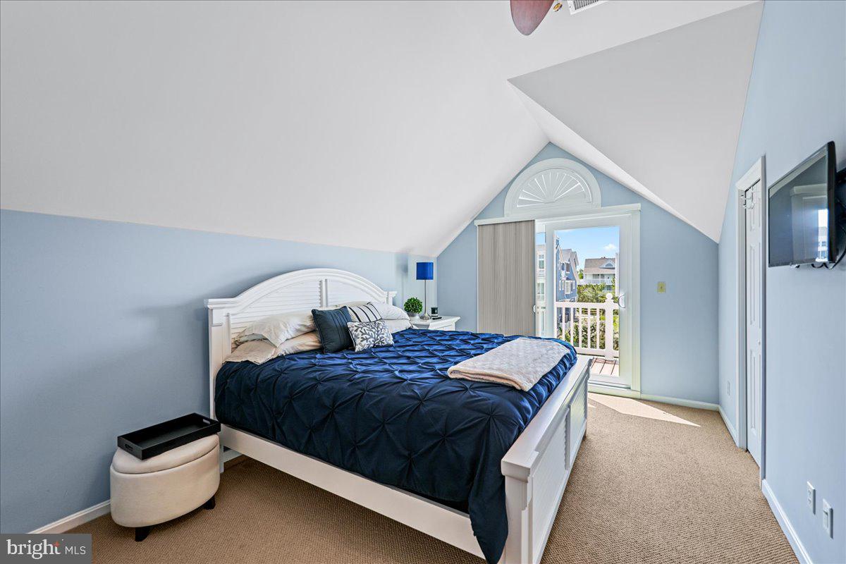 BREAKWATER BEACH - Residential