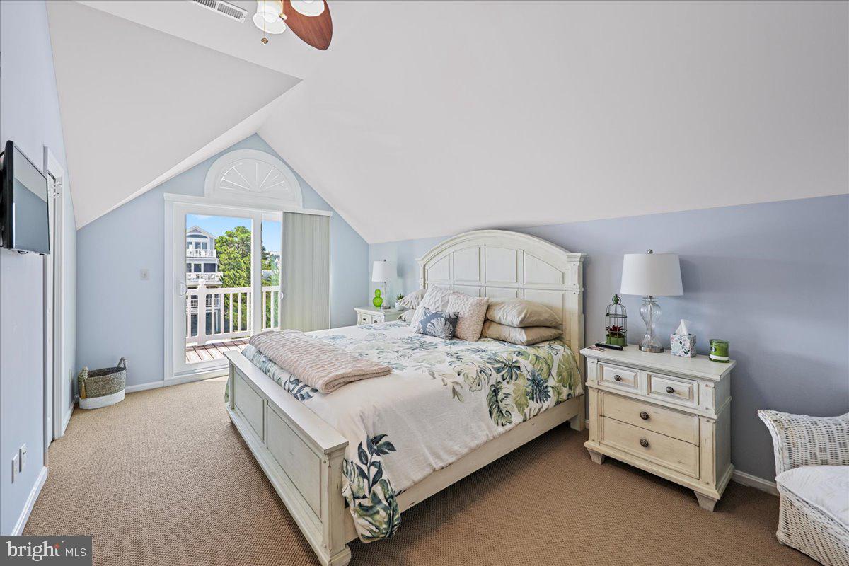 BREAKWATER BEACH - Residential