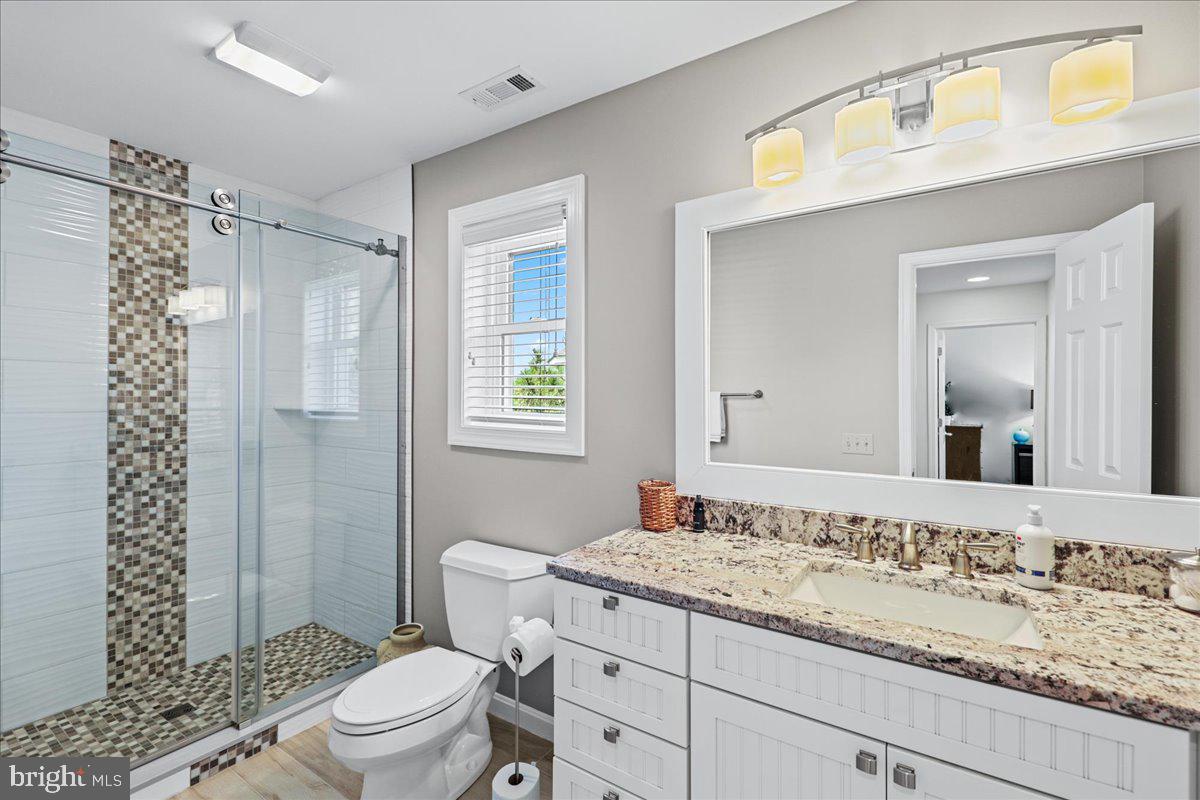 BREAKWATER BEACH - Residential