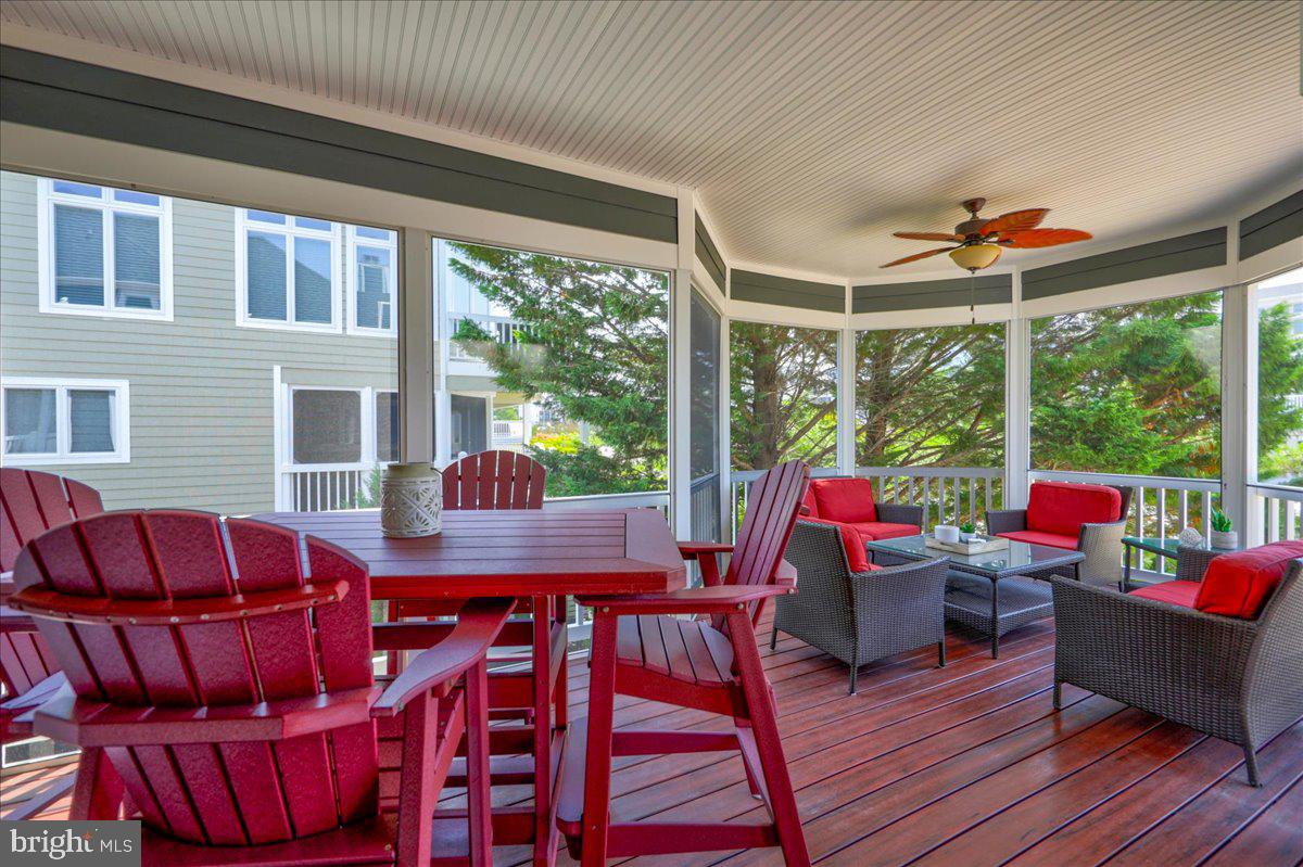 BREAKWATER BEACH - Residential