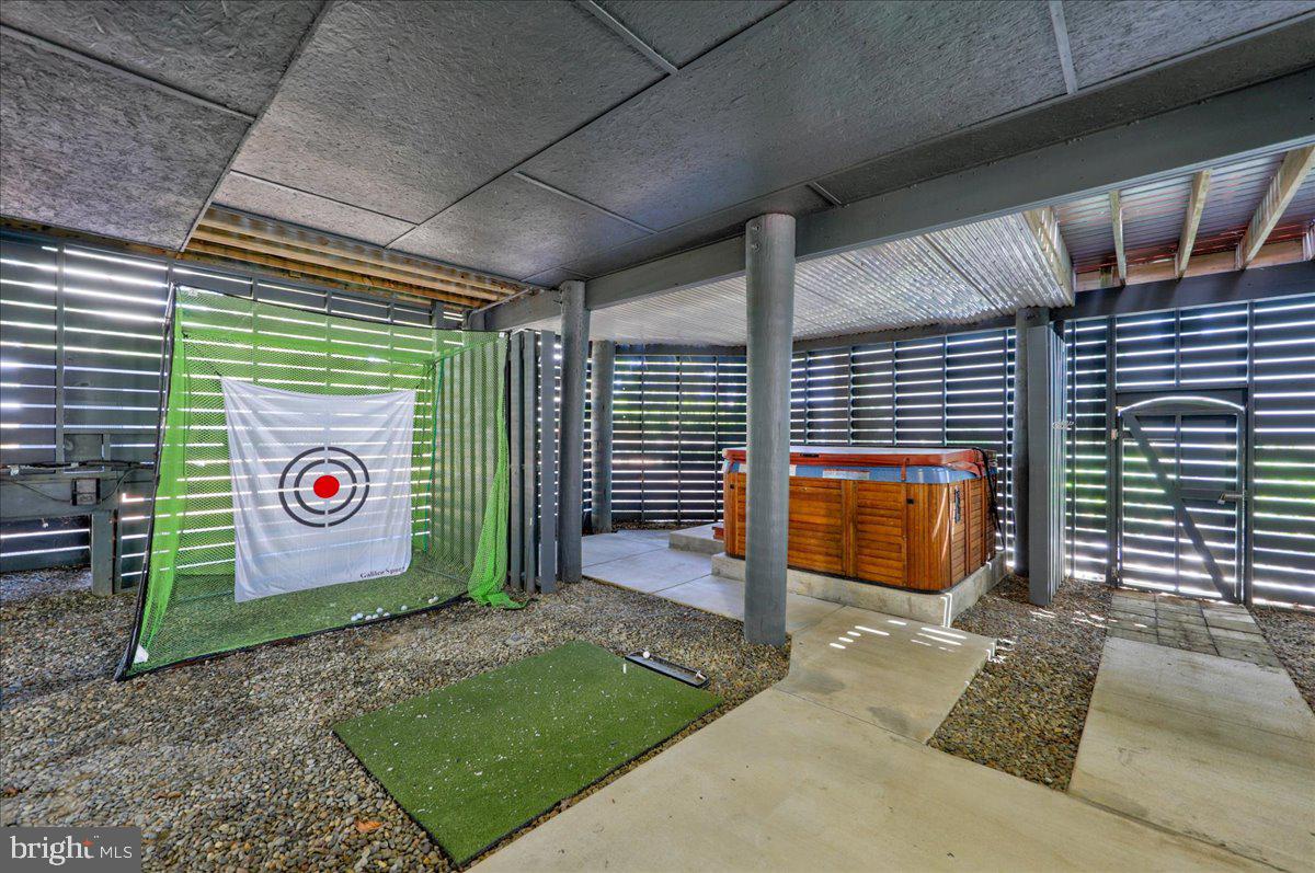 BREAKWATER BEACH - Residential