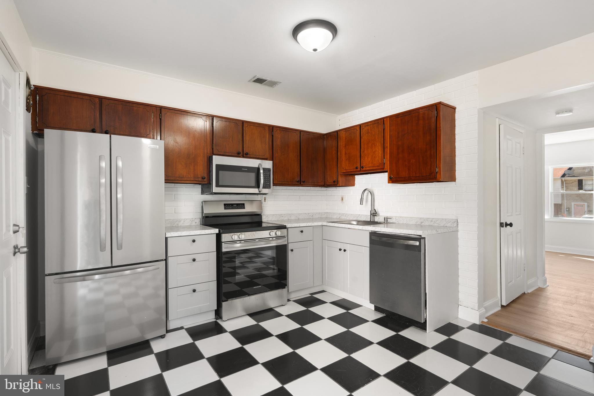 BRUNSWICK HEIGHTS - Residential