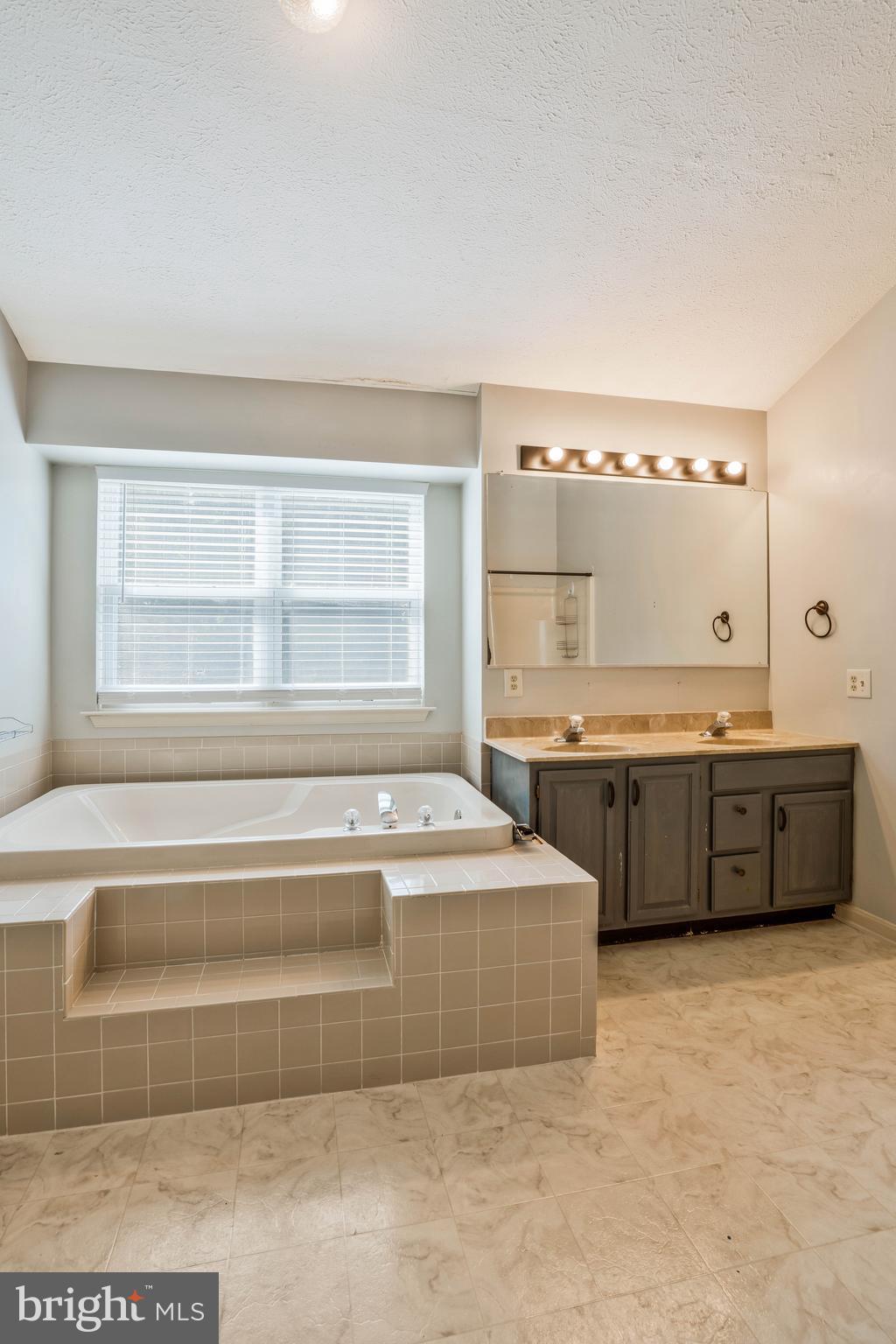 HEARDS ESTATES - Residential