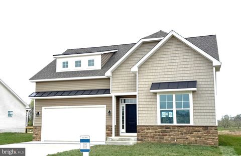 Homes For Sale - 168 Santiago Circle<br/> Berkeley County, MARTINSBURG, WV 25403