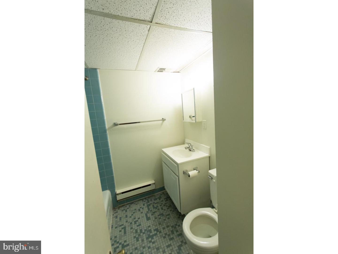 WASHINGTON SQ - Residential Lease