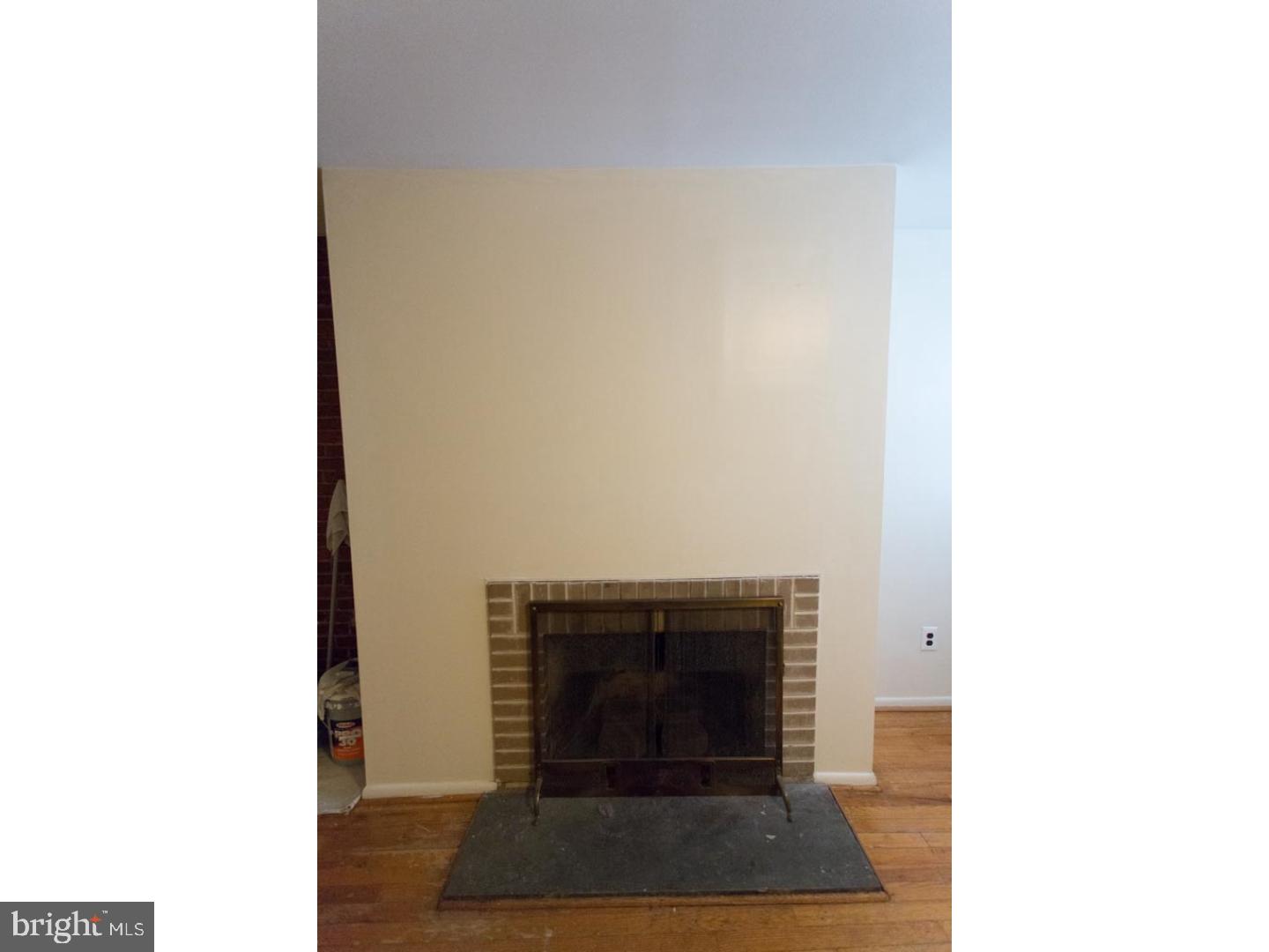 WASHINGTON SQ - Residential Lease