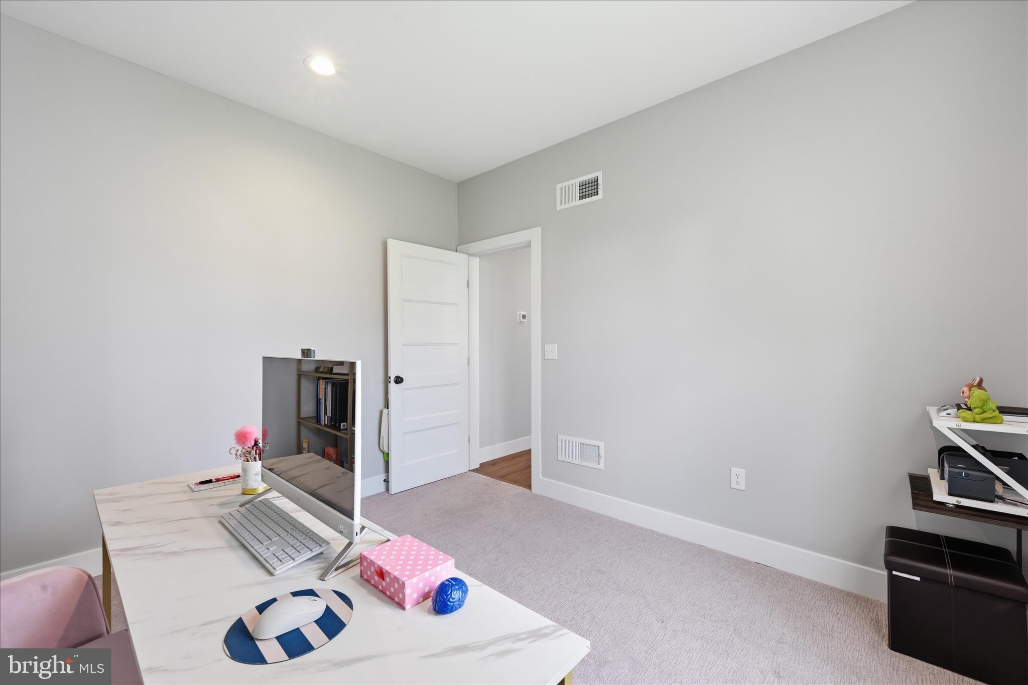 WRIGHT'S LANDING - Residential