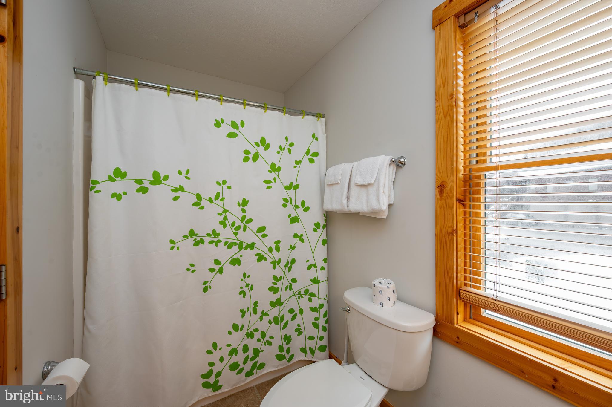 CEDAR SHORES - Residential