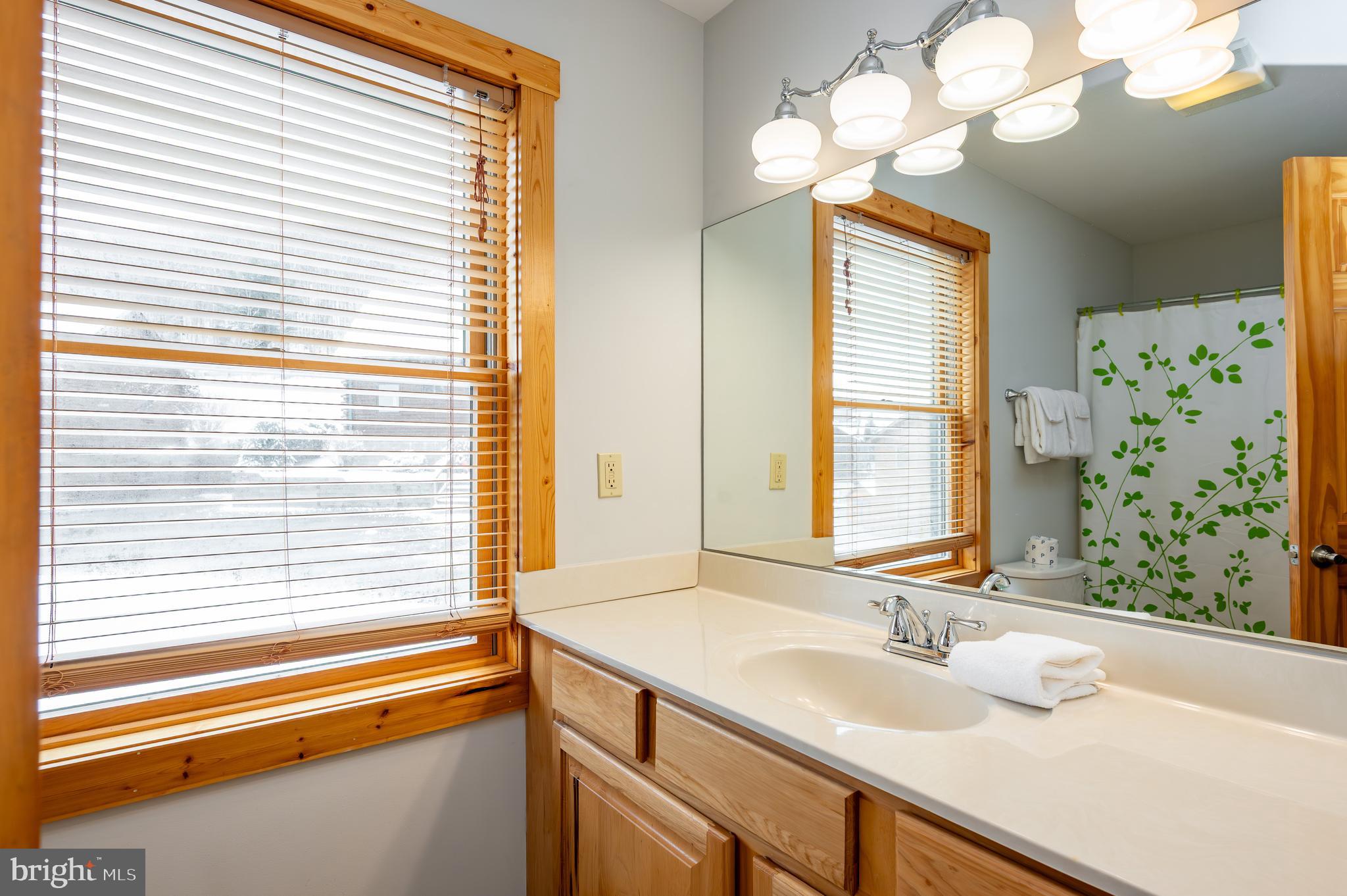 CEDAR SHORES - Residential