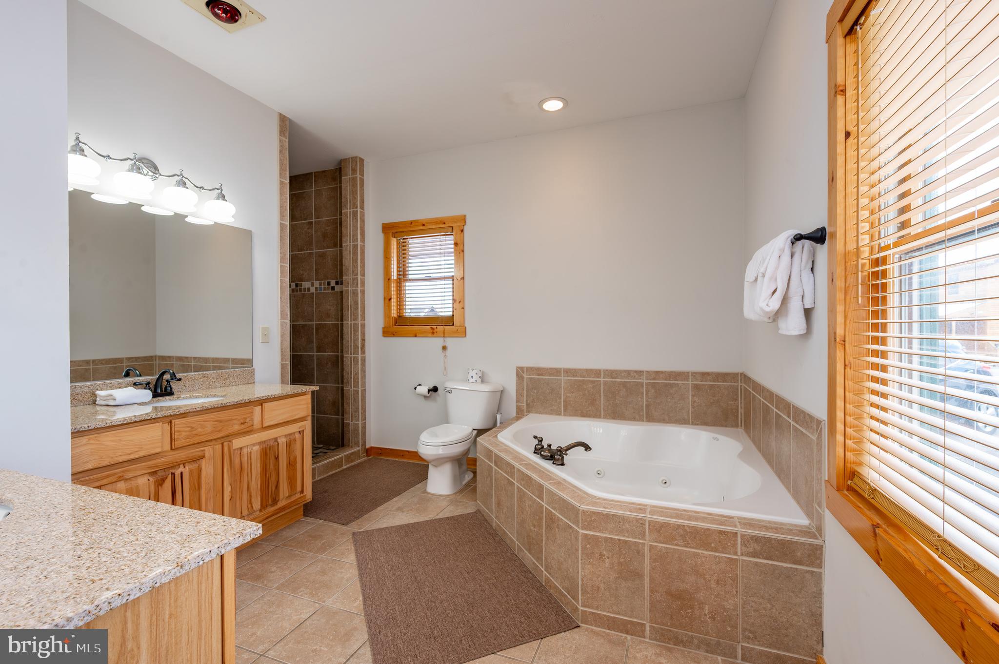 CEDAR SHORES - Residential