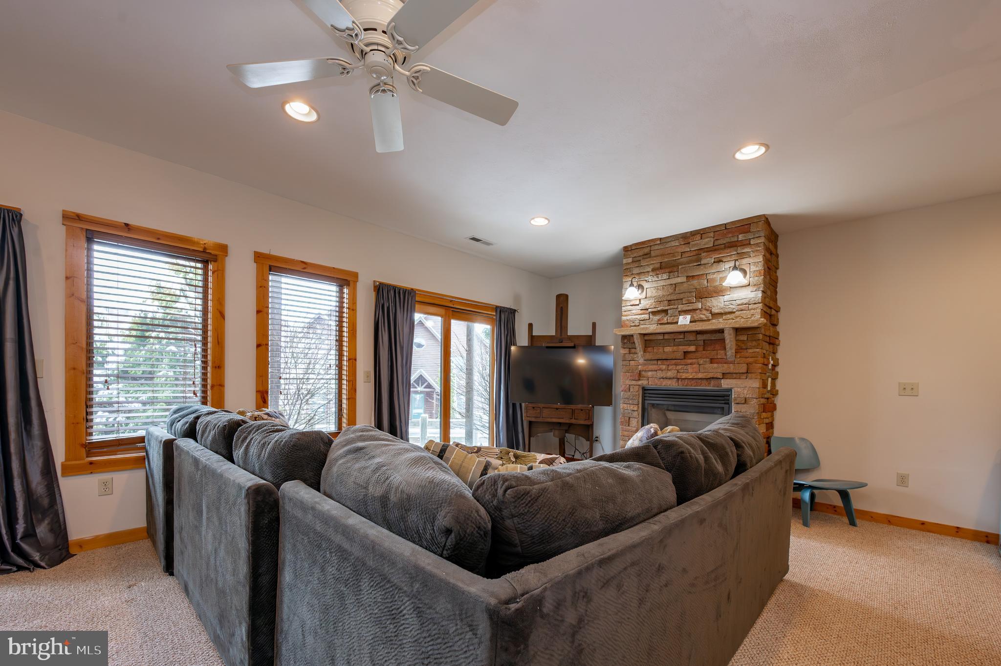 CEDAR SHORES - Residential