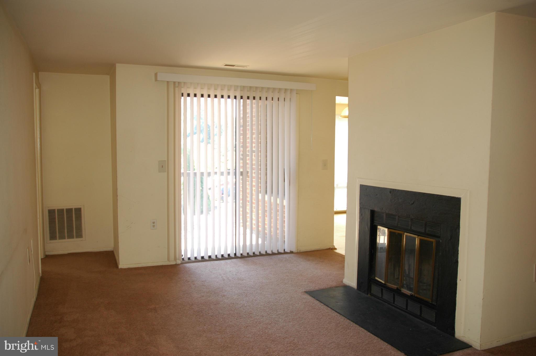 FARMINGDALE - Residential