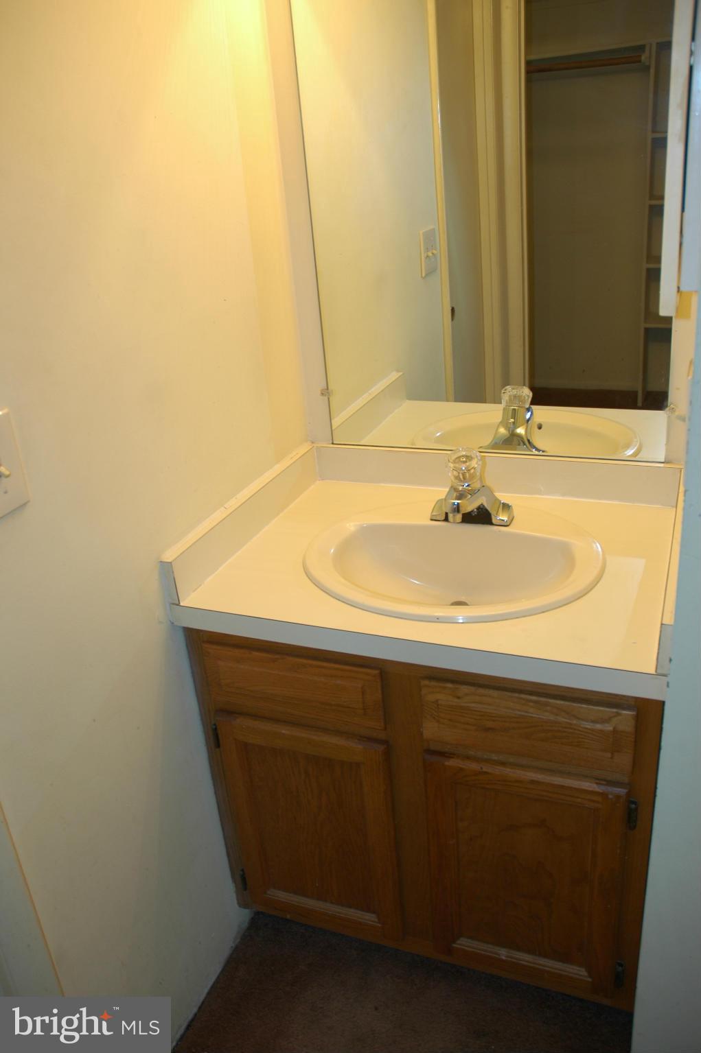 FARMINGDALE - Residential