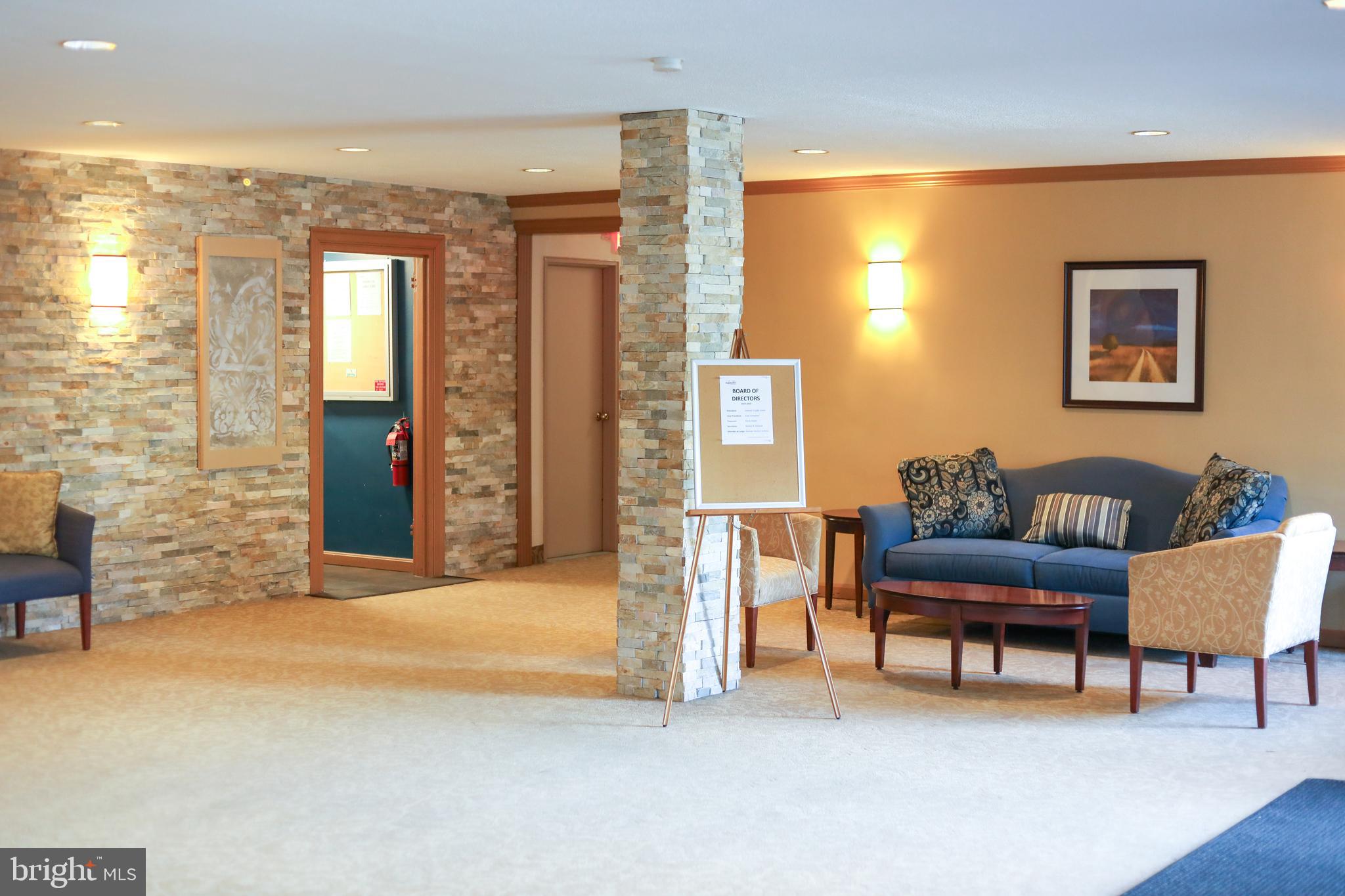 1830 COLUMBIA PIKE S 104