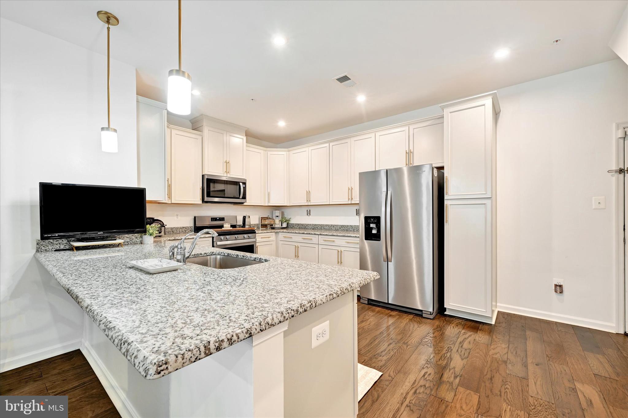 9447 JAMES MACGOWAN LANE 433