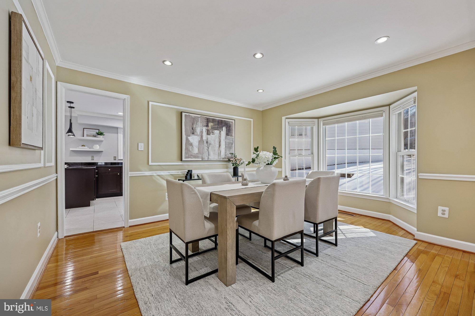 KENSINGTON HEIGHTS - Residential