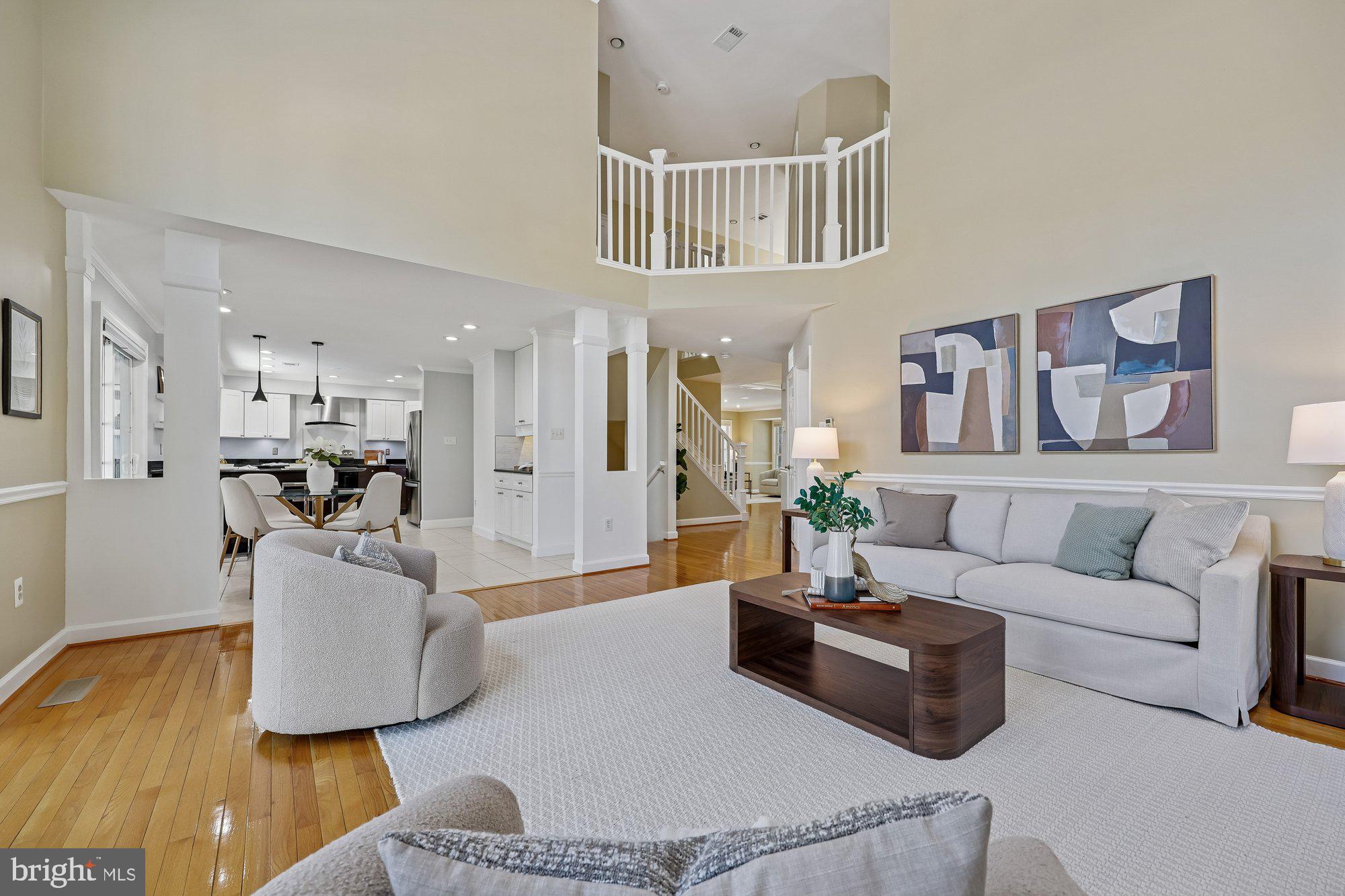 KENSINGTON HEIGHTS - Residential