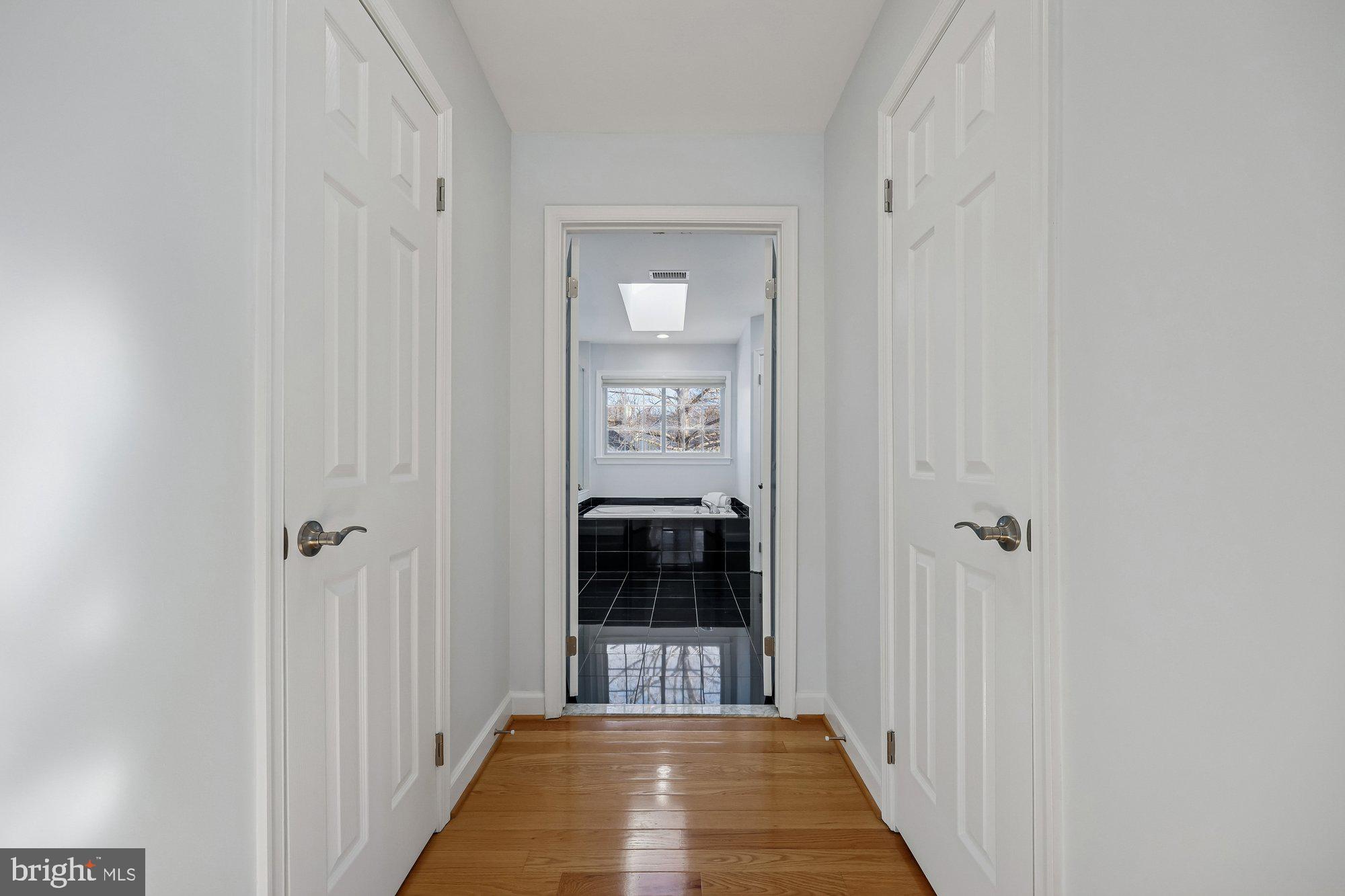 KENSINGTON HEIGHTS - Residential