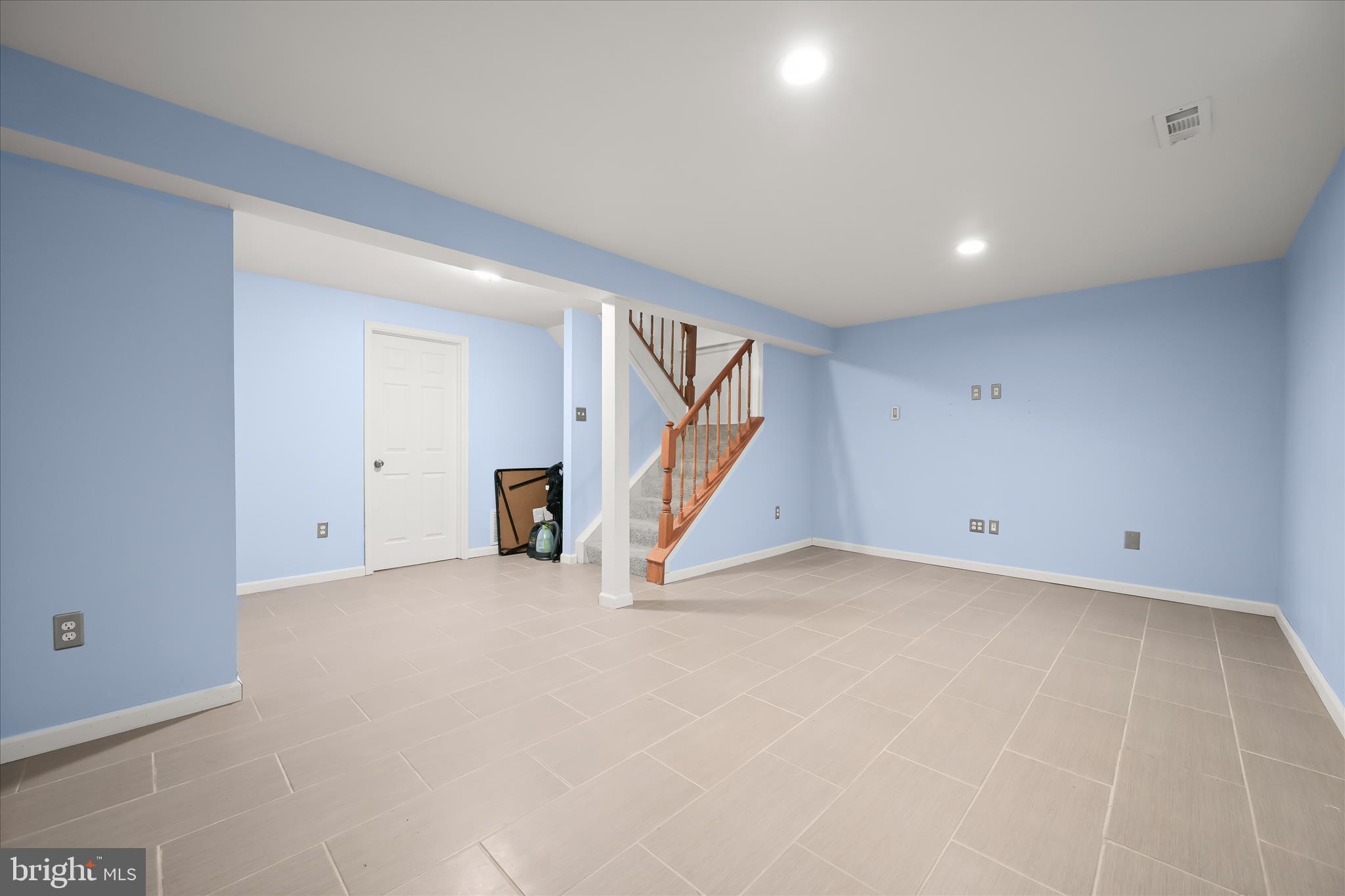 CROSBY HILL - Residential