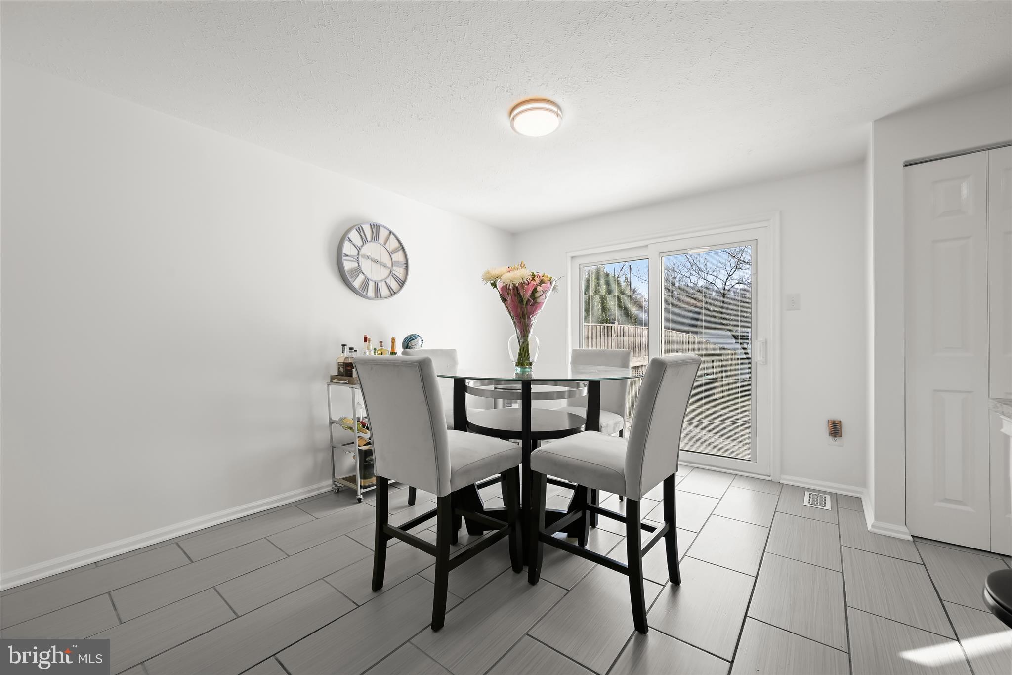 CROSBY HILL - Residential