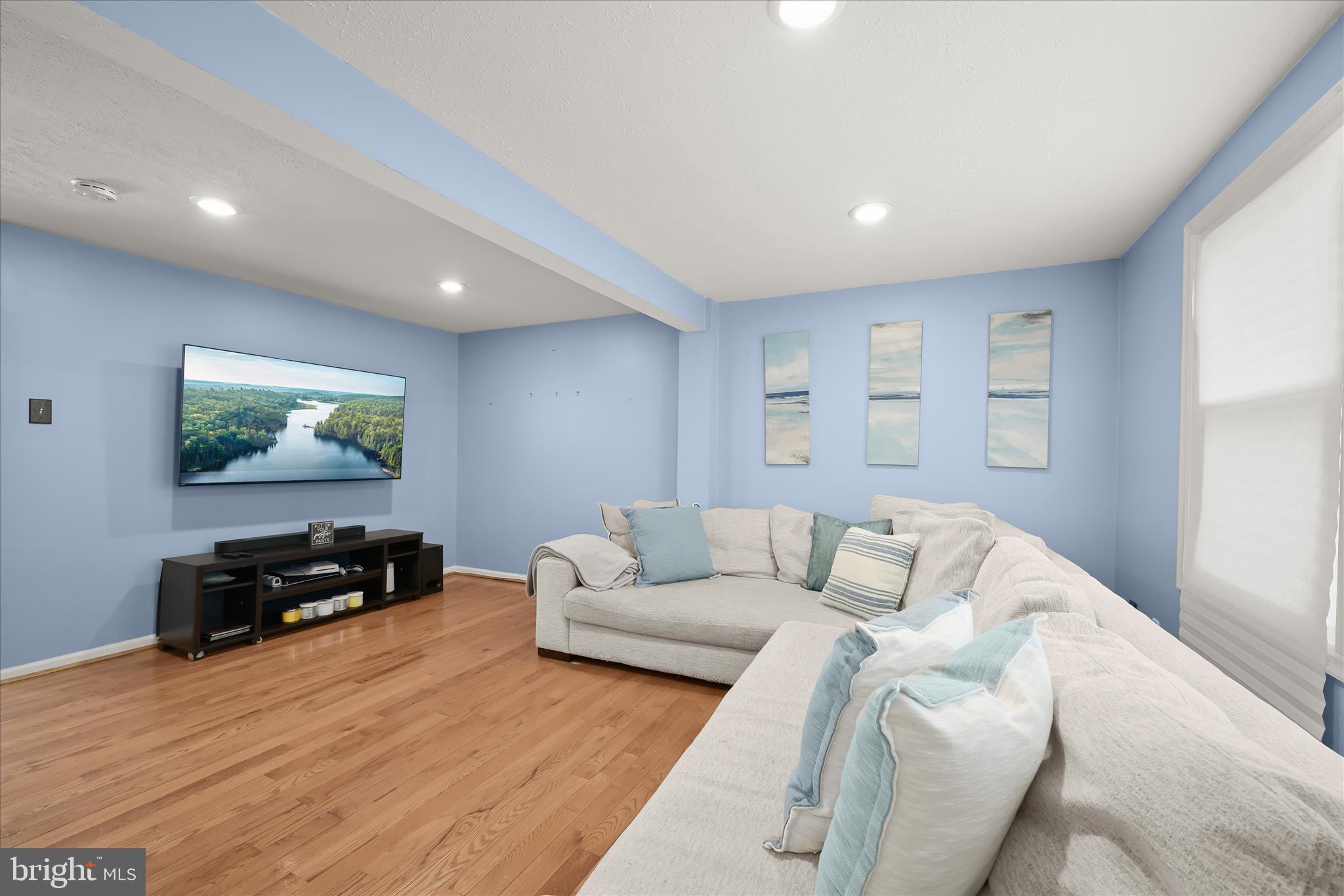 CROSBY HILL - Residential