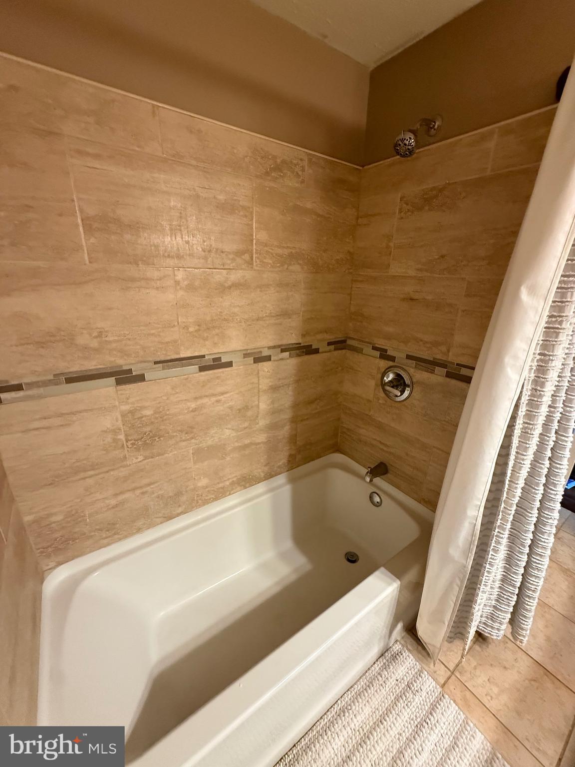 CROSBY HILL - Residential