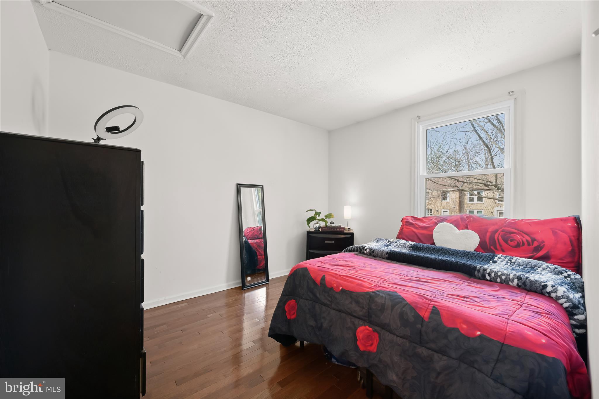 CROSBY HILL - Residential