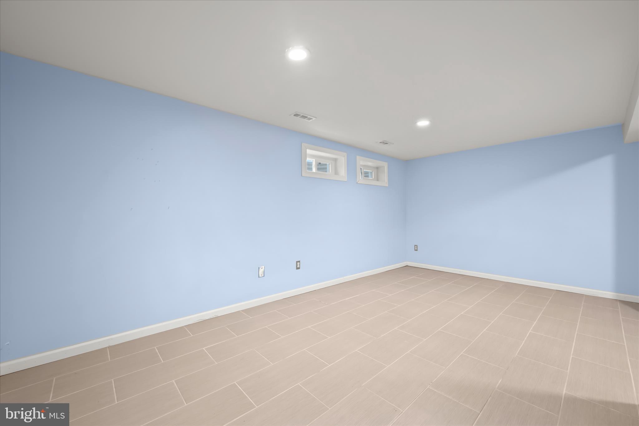 CROSBY HILL - Residential